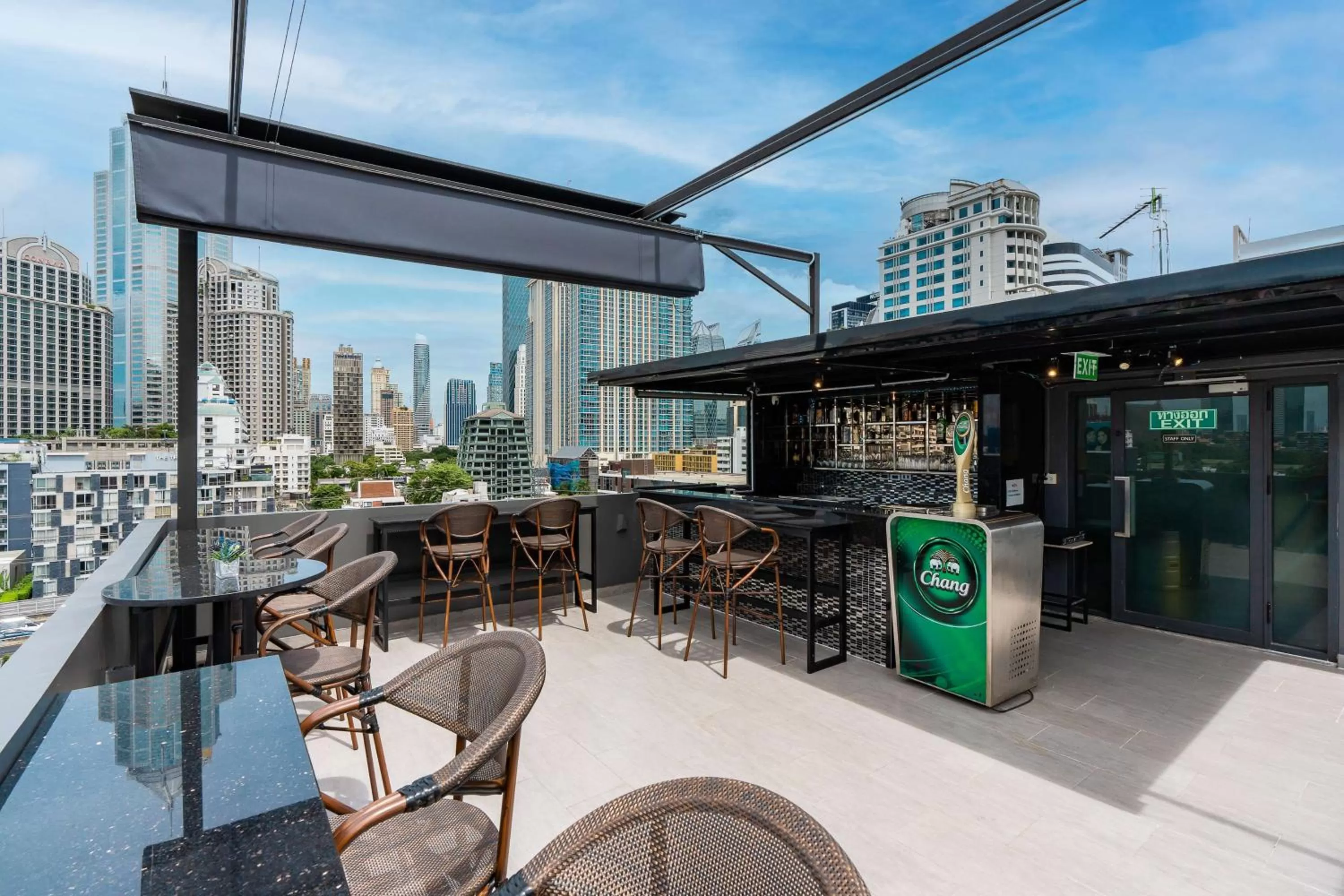 Lounge or bar in SureStay Plus by Best Western Sukhumvit 2