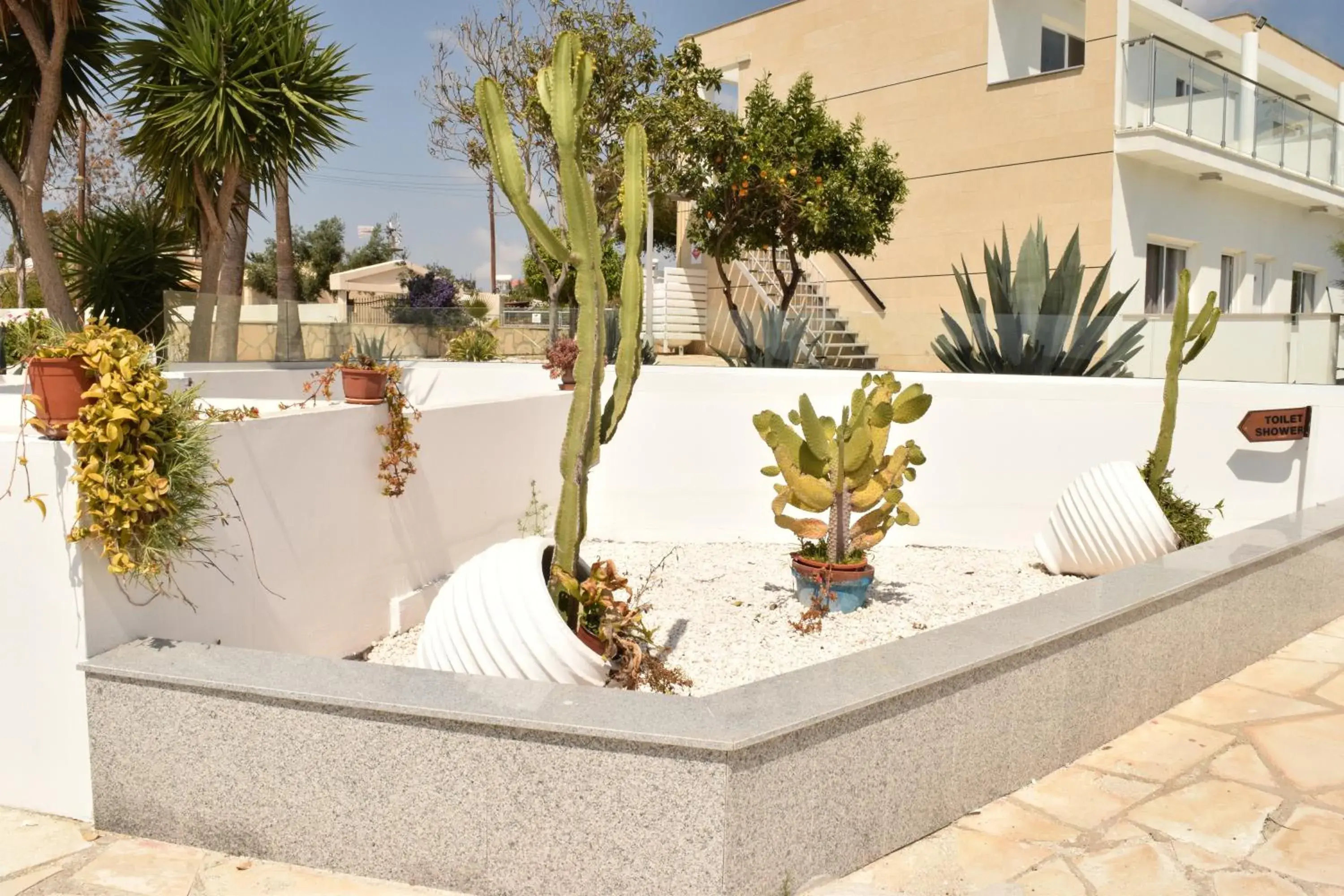 Garden in Fedrania Gardens Hotel