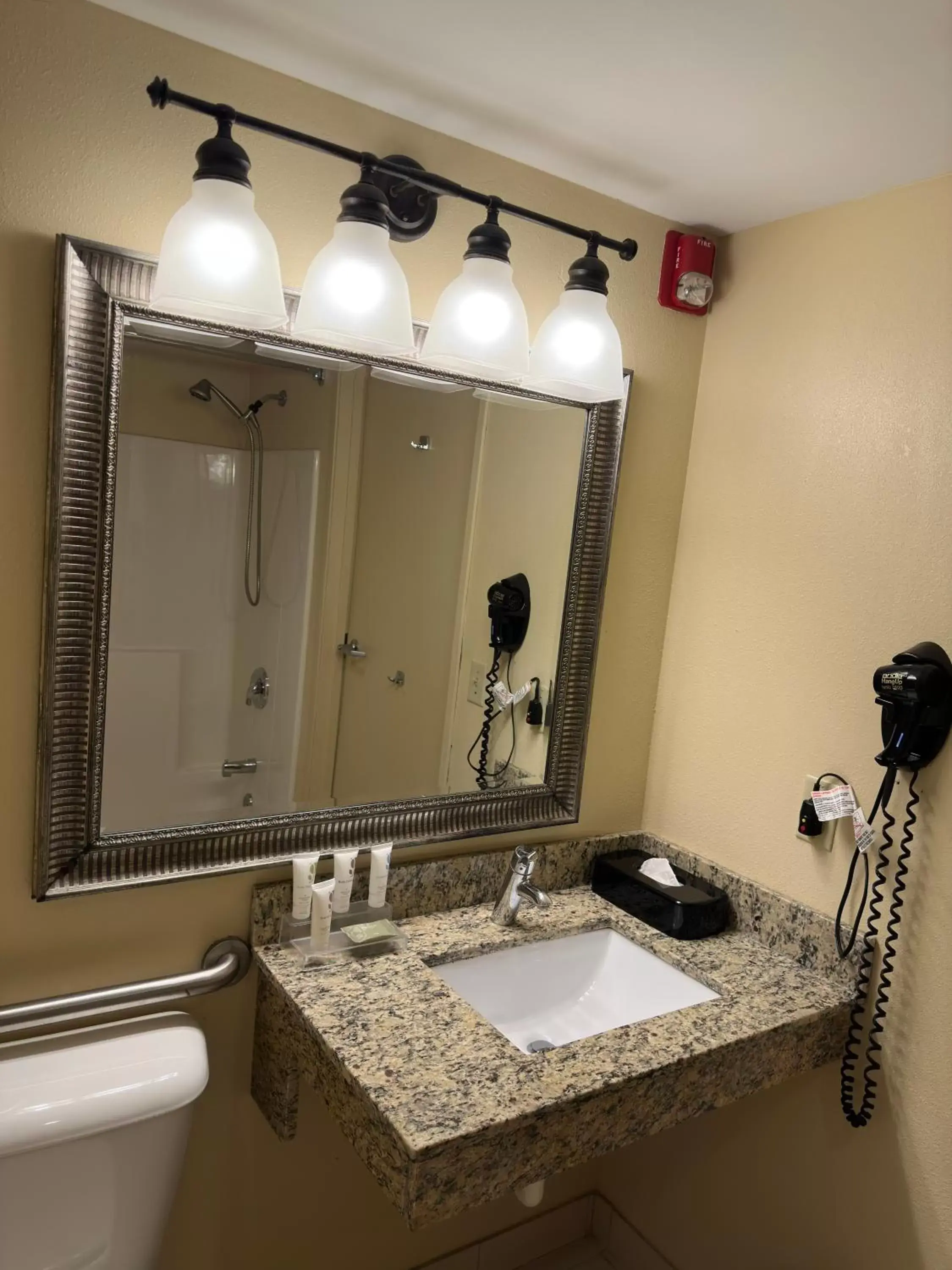 Bathroom in Country Inn & Suites by Radisson, Macedonia, OH