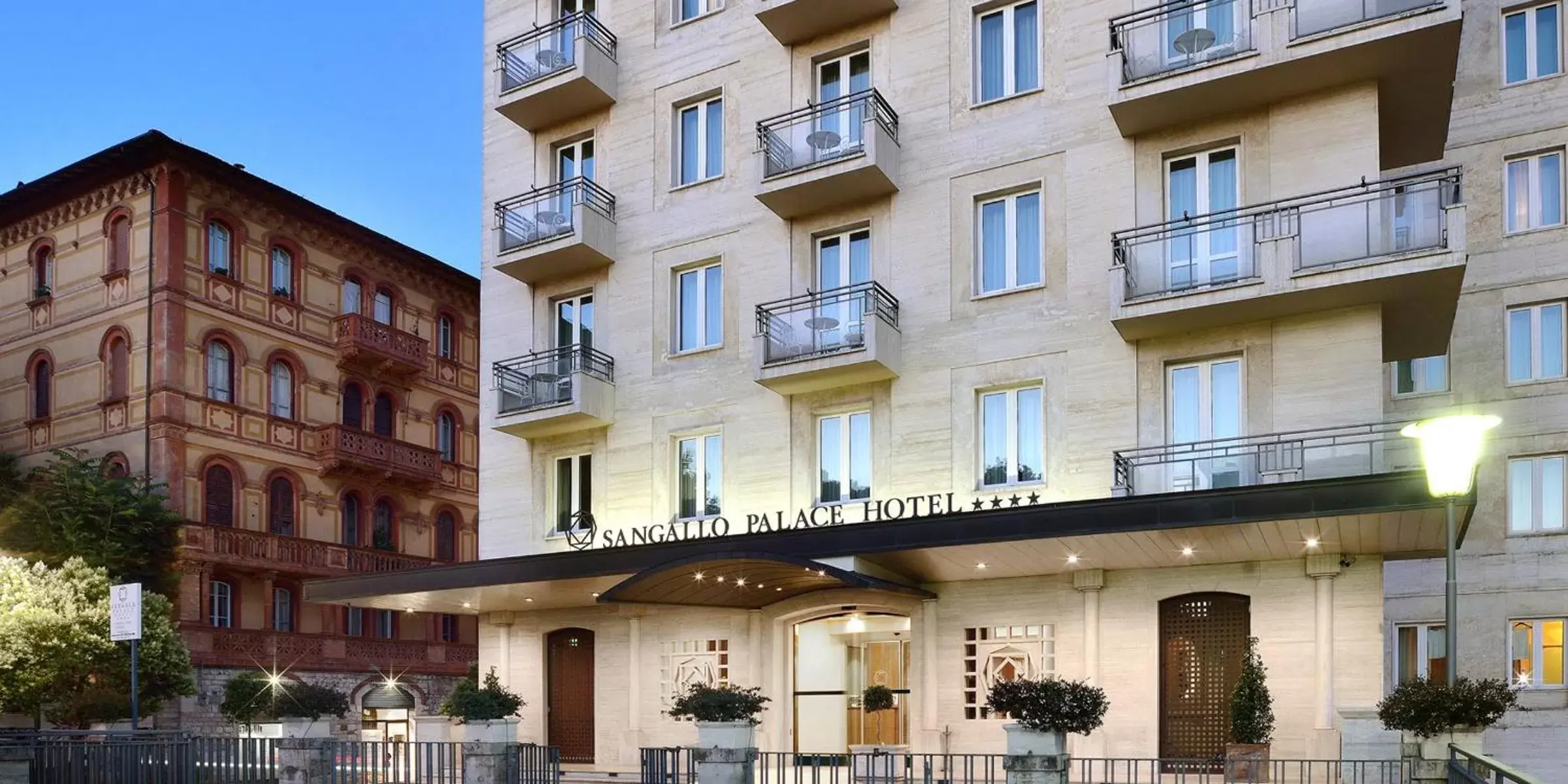 Property building in Sangallo Palace Property building in Sangallo Palace