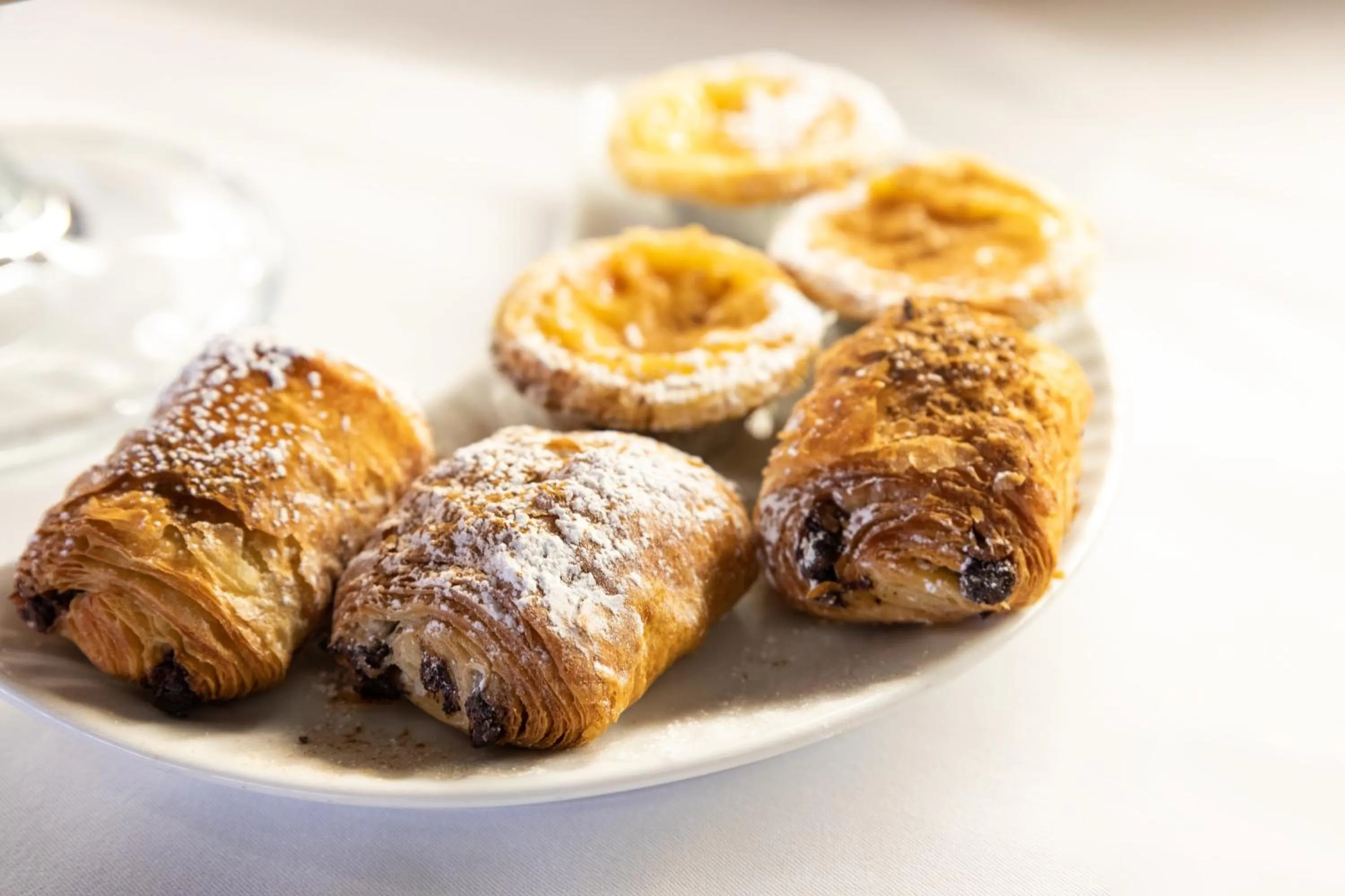 Breakfast in Hotel Black Tulip - Porto Gaia