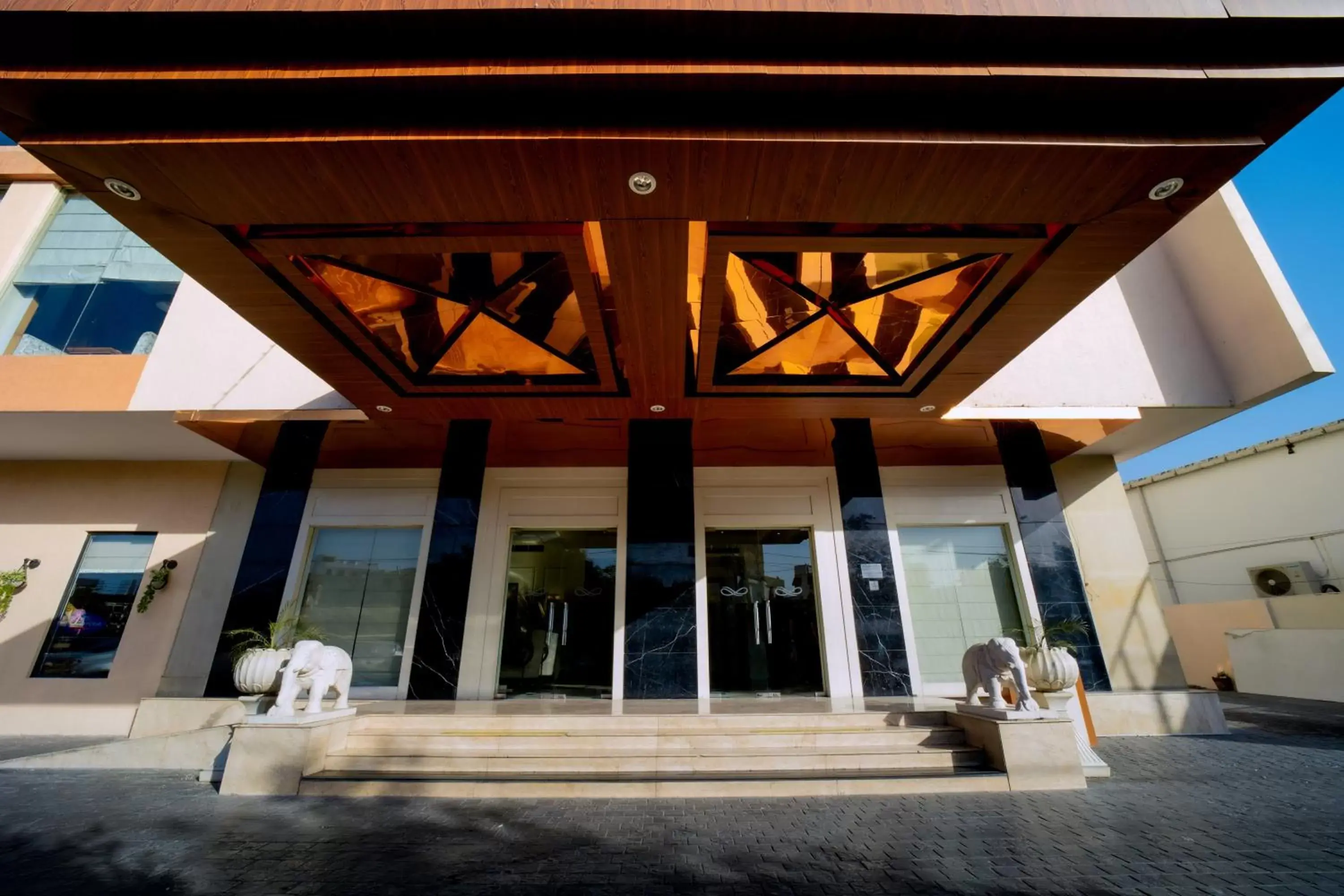 Facade/entrance in Sarovar Portico Jaipur Facade/entrance in Sarovar Portico Jaipur