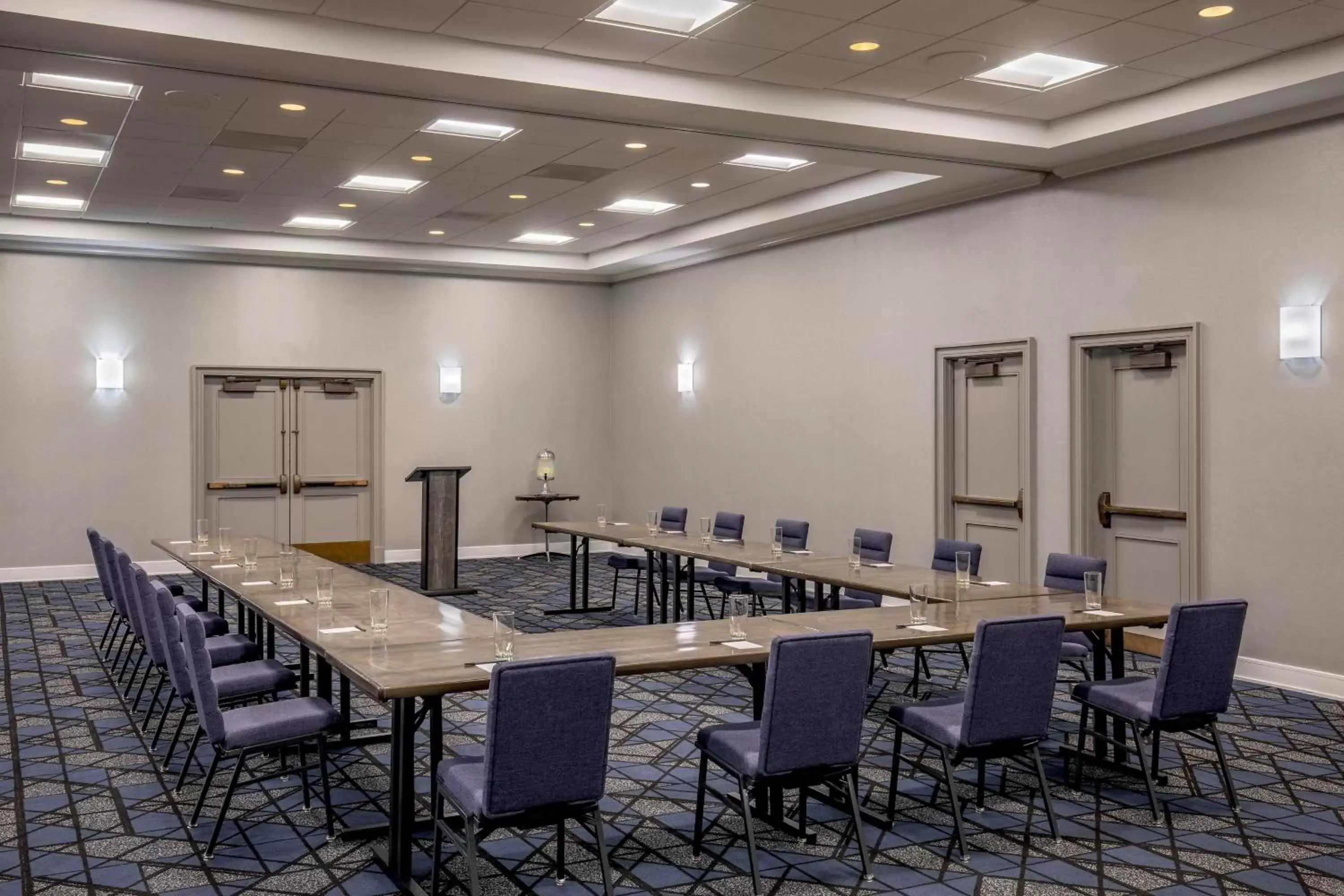 Meeting/conference room in Courtyard by Marriott Boston Billerica Bedford