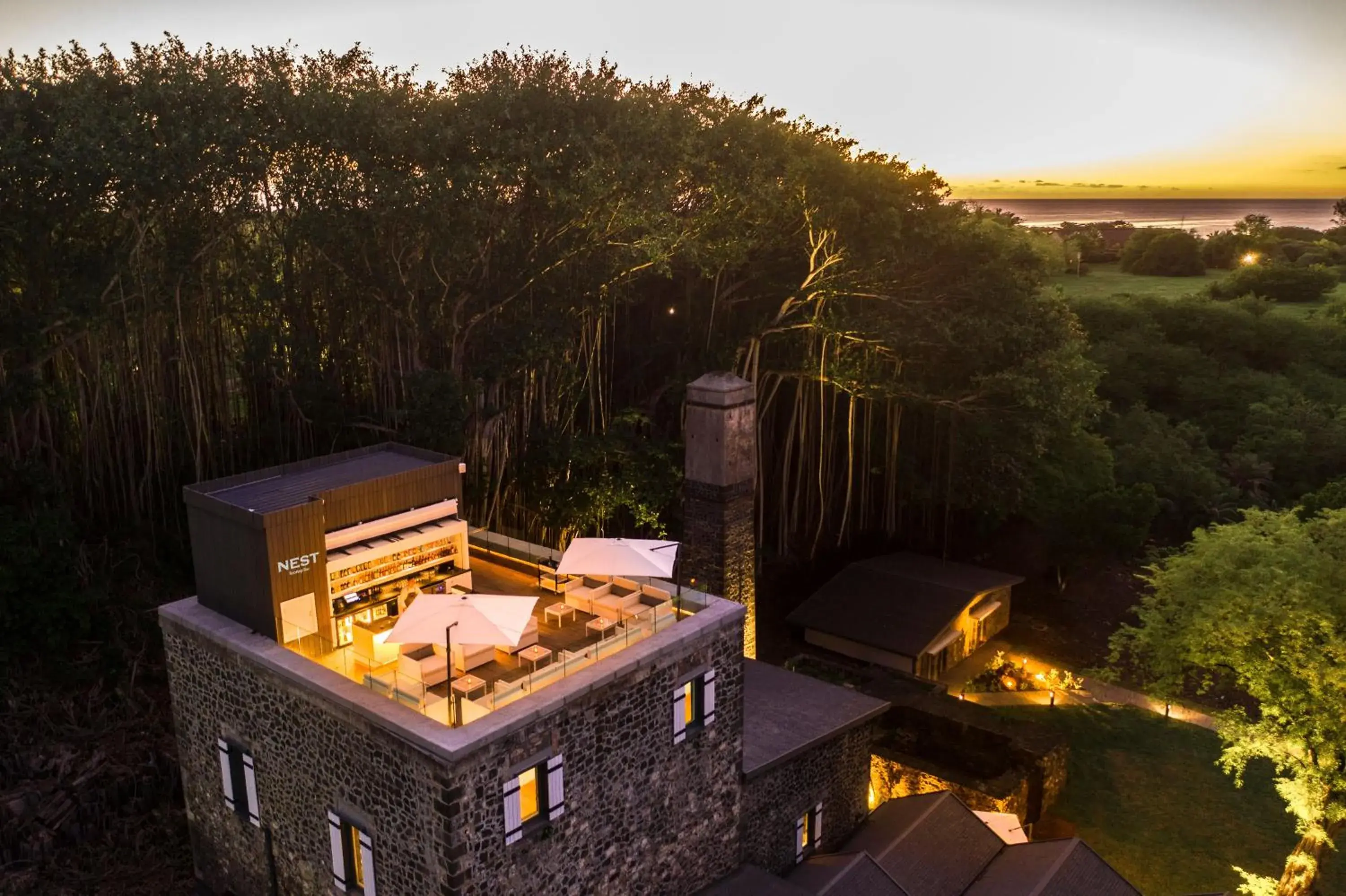 Lounge or bar in Maritim Resort & Spa Mauritius Lounge or bar in Maritim Resort & Spa Mauritius