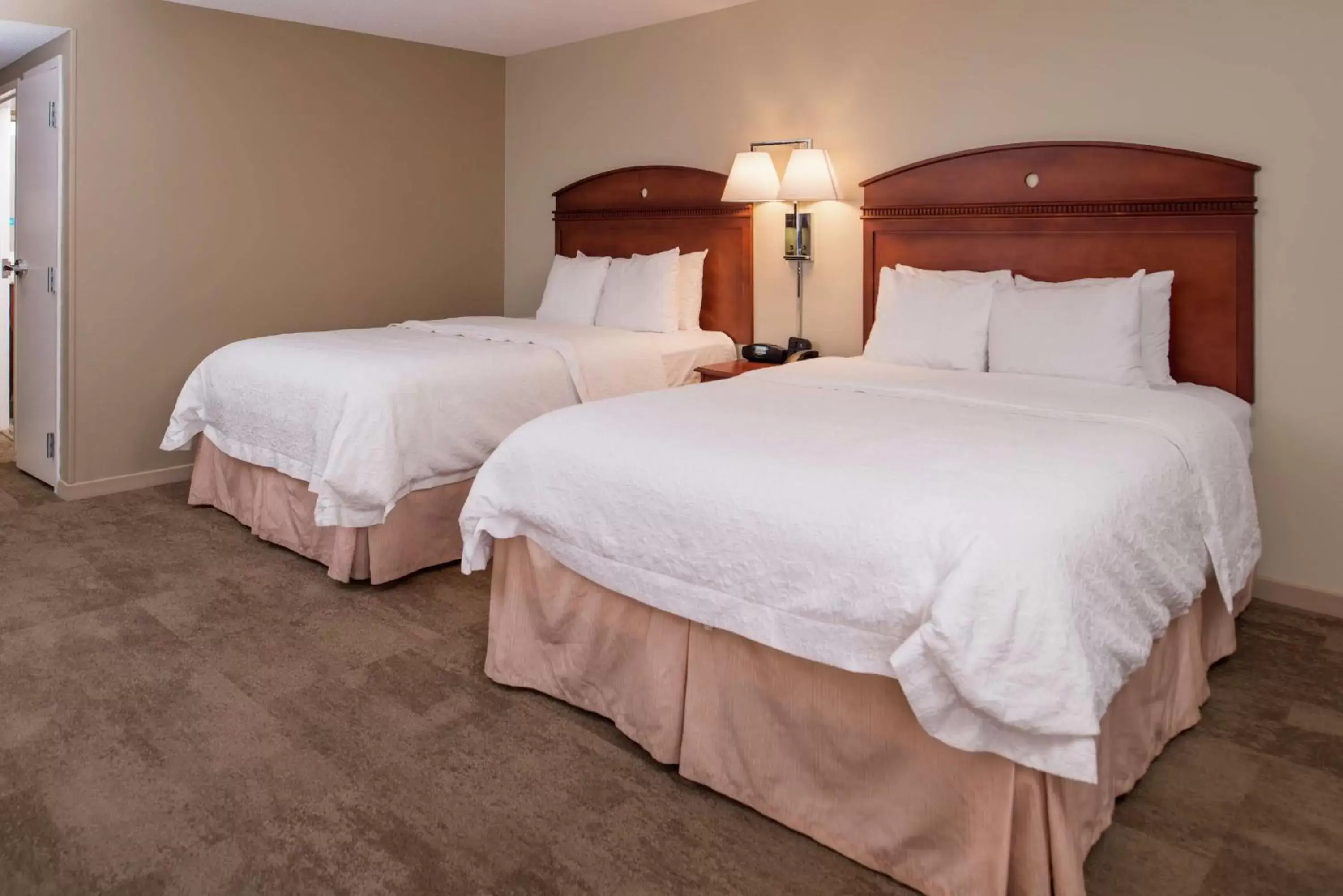 Bed in Hampton Inn Columbia Northeast-Fort Jackson Area