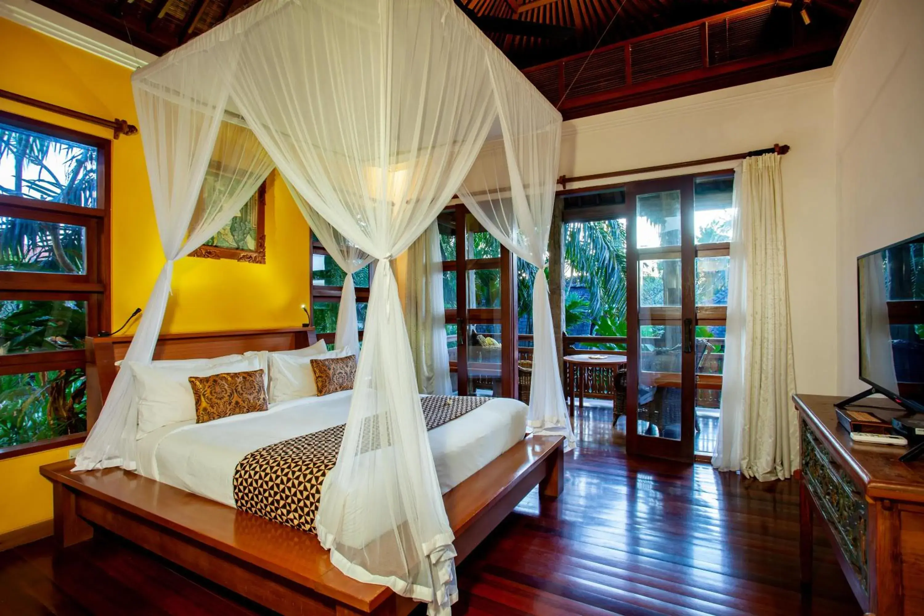 Bed in Aryaswara Villa Ubud