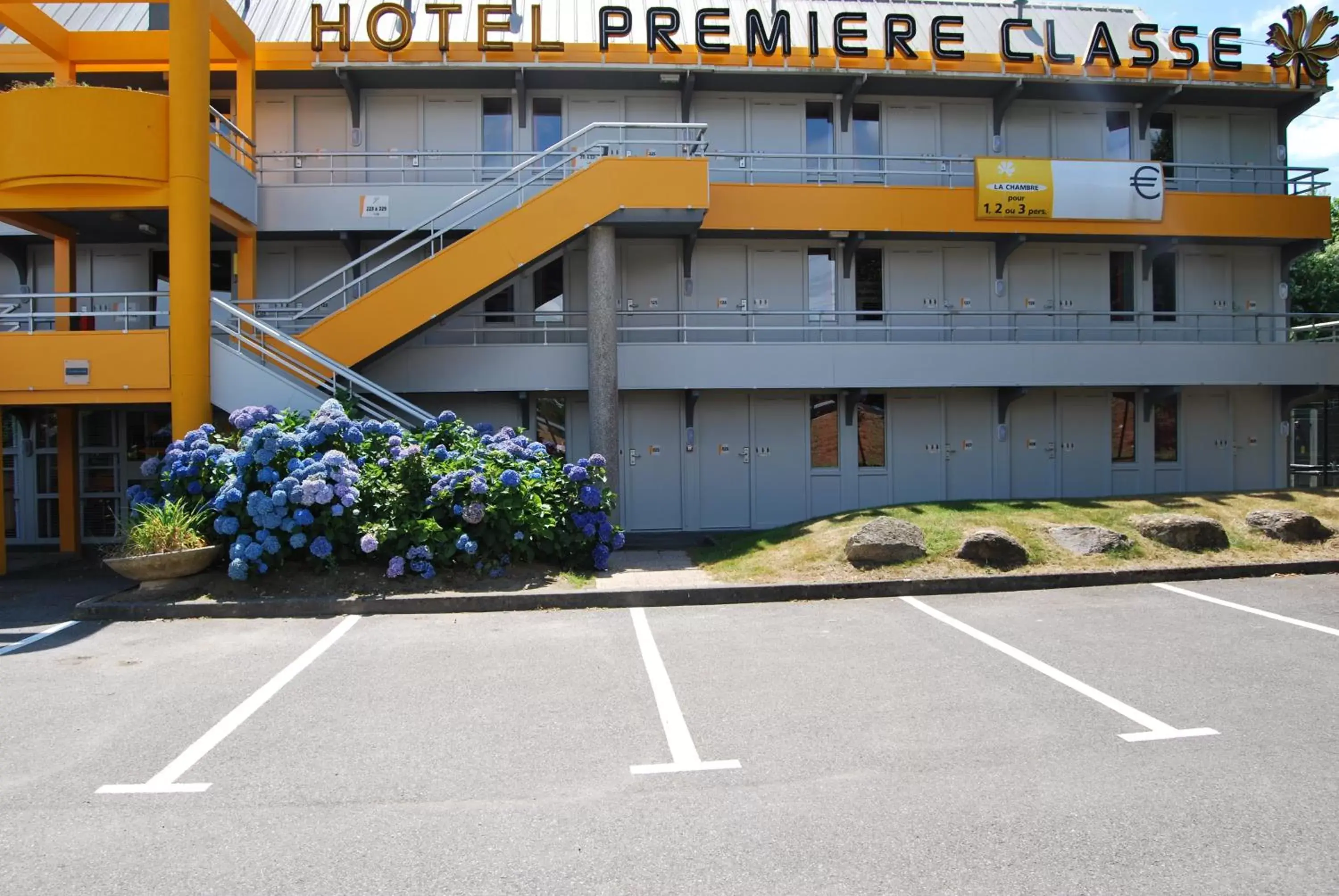 Facade/entrance, Property Building in Premiere Classe Vannes