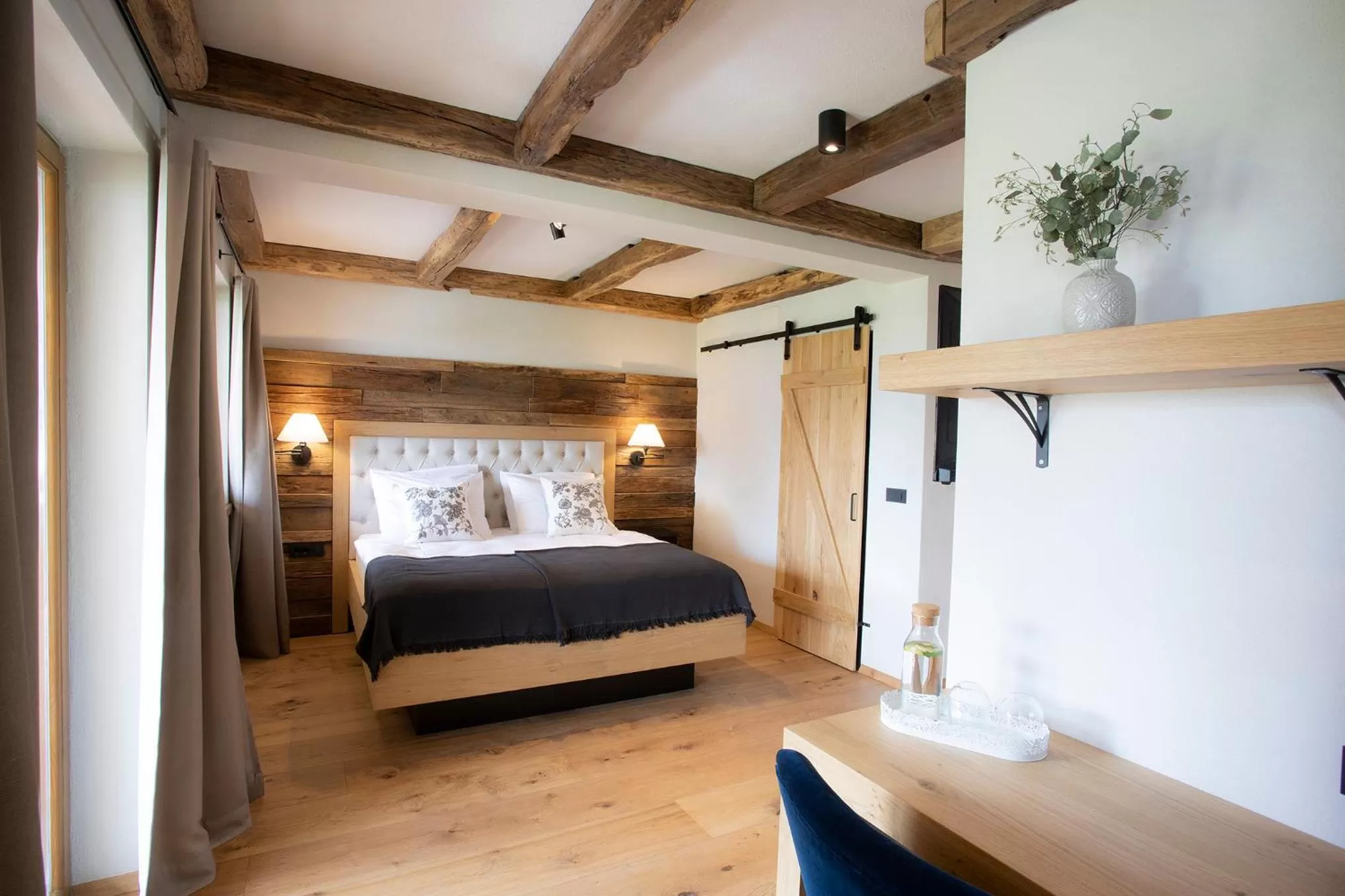 Bed in House Troha - Rooms & Apartments