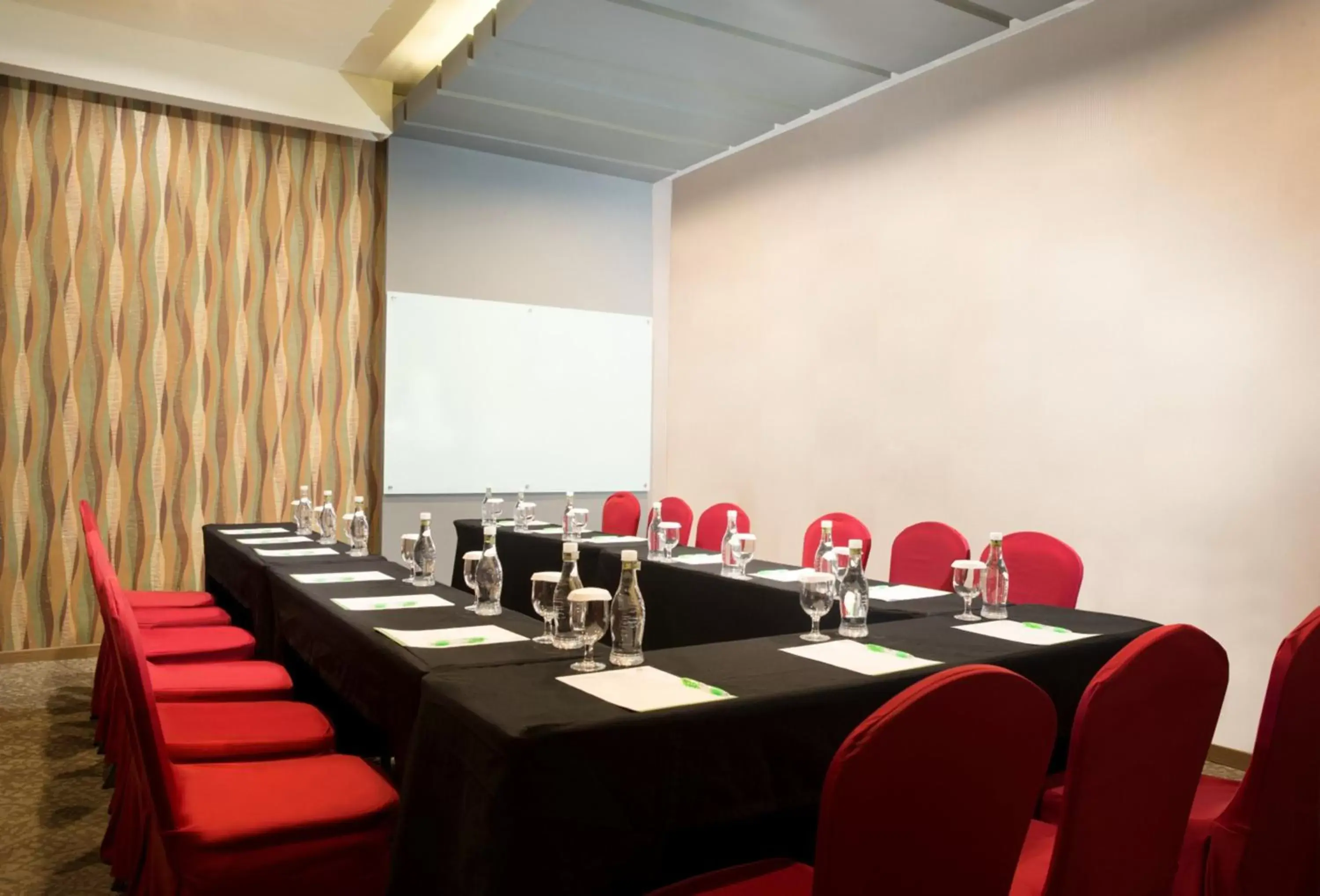 Meeting/conference room in Holiday Inn Cikarang Jababeka, an IHG Hotel