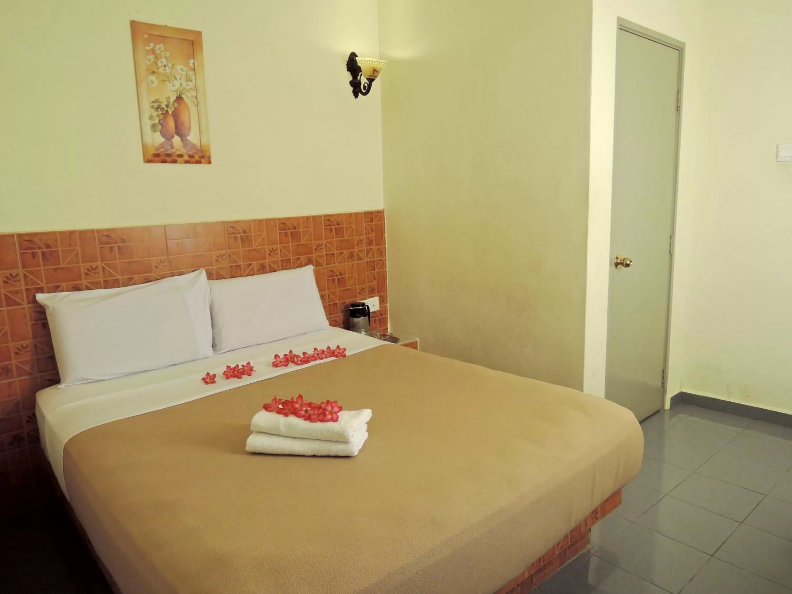 Photo of the whole room, Bed in Hotel Seri Nilai