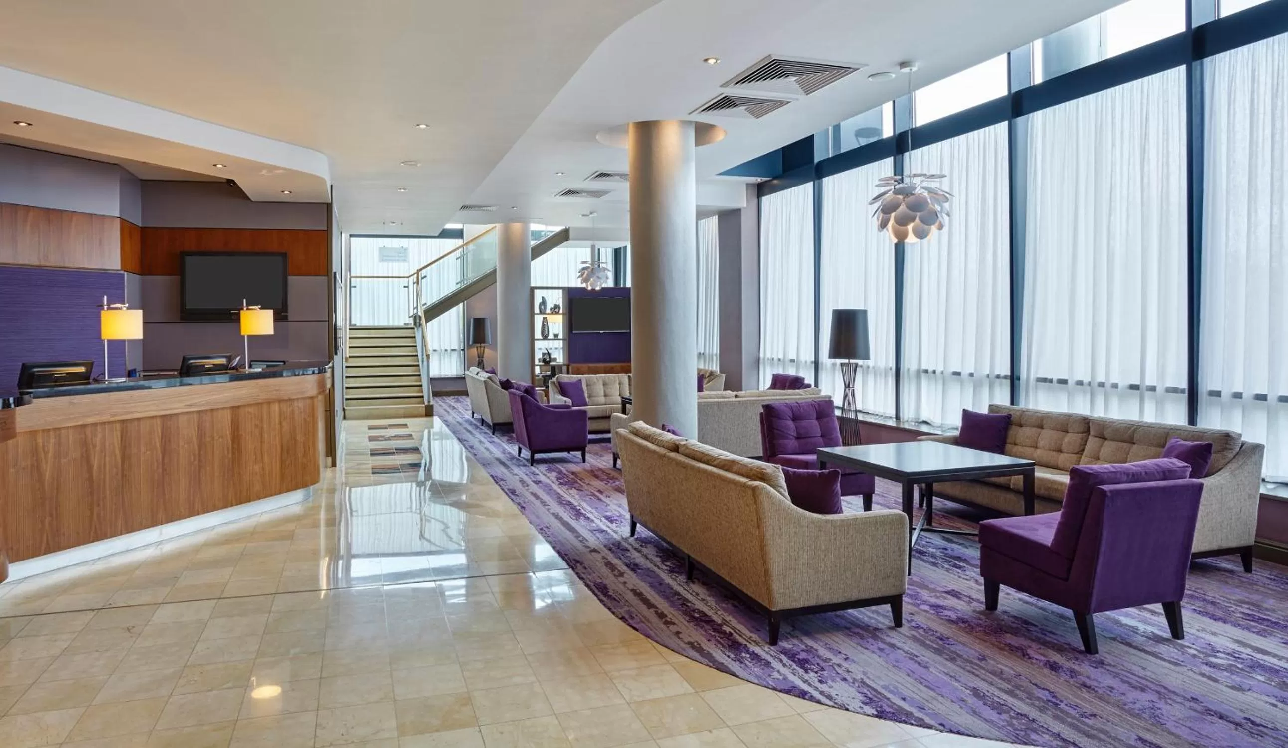 Lobby or reception in Leonardo Hotel Milton Keynes