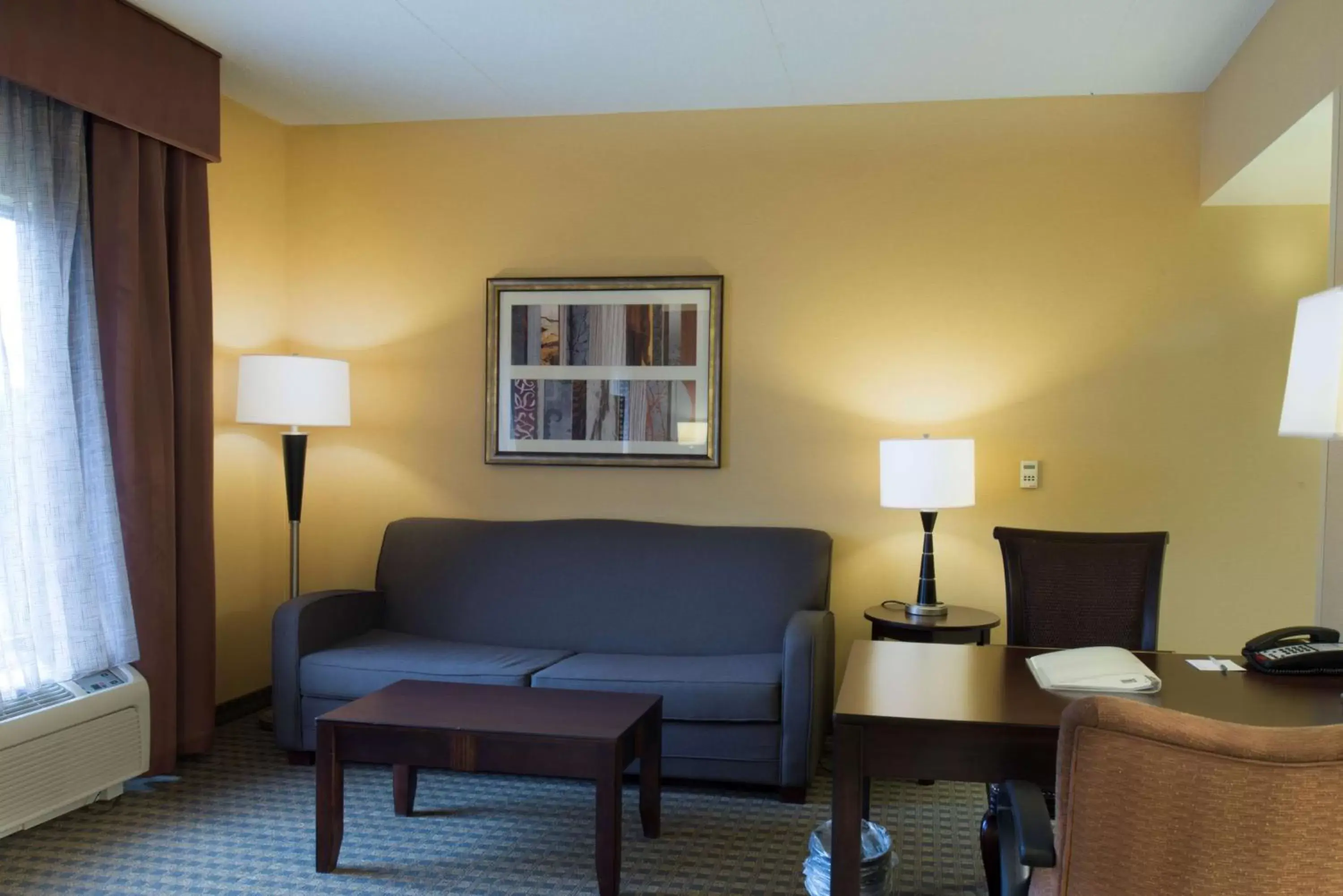 Living room, Seating Area in Hampton Inn & Suites Vineland