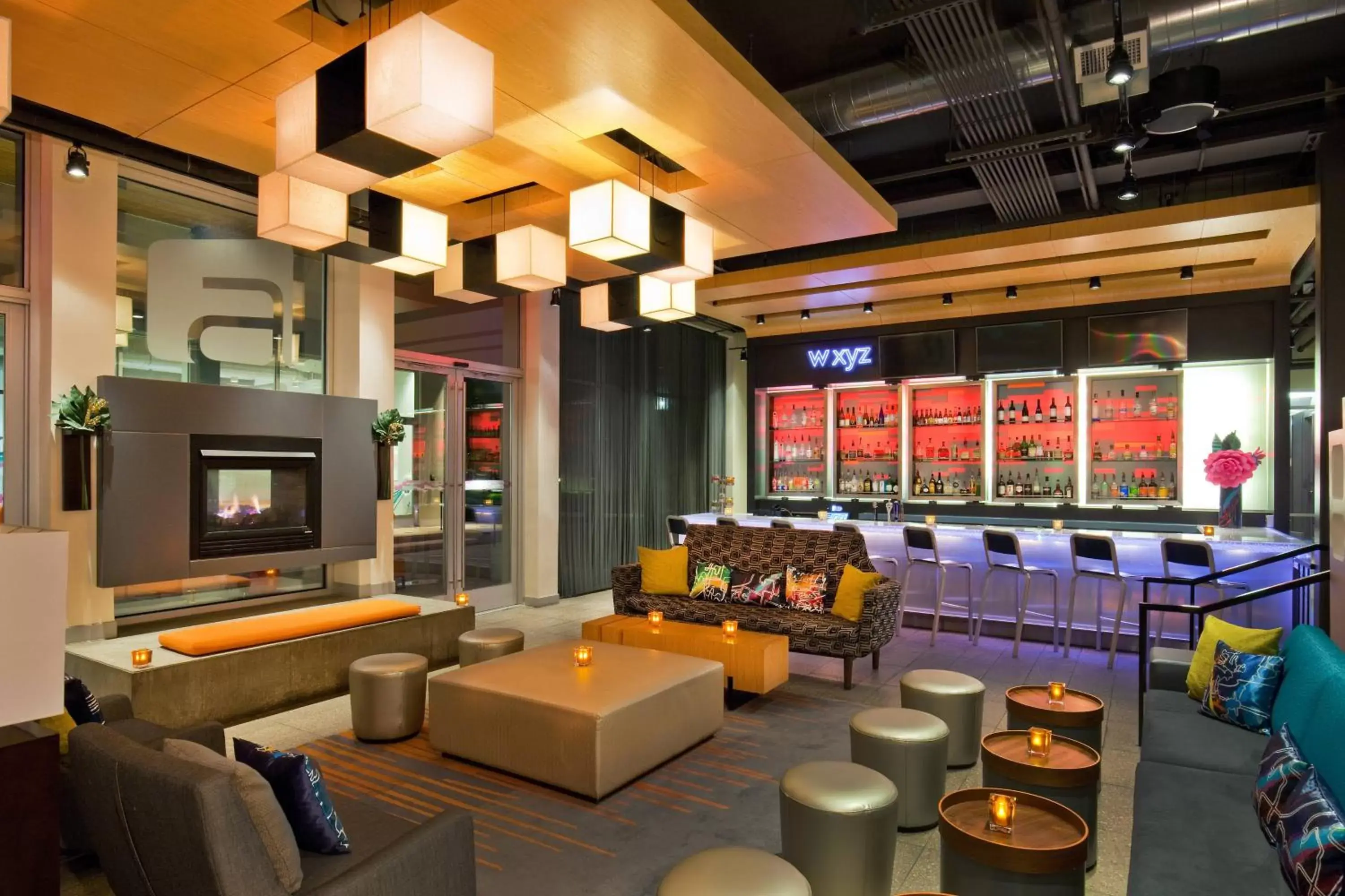 Restaurant/places to eat, Lounge/Bar in Aloft Bolingbrook