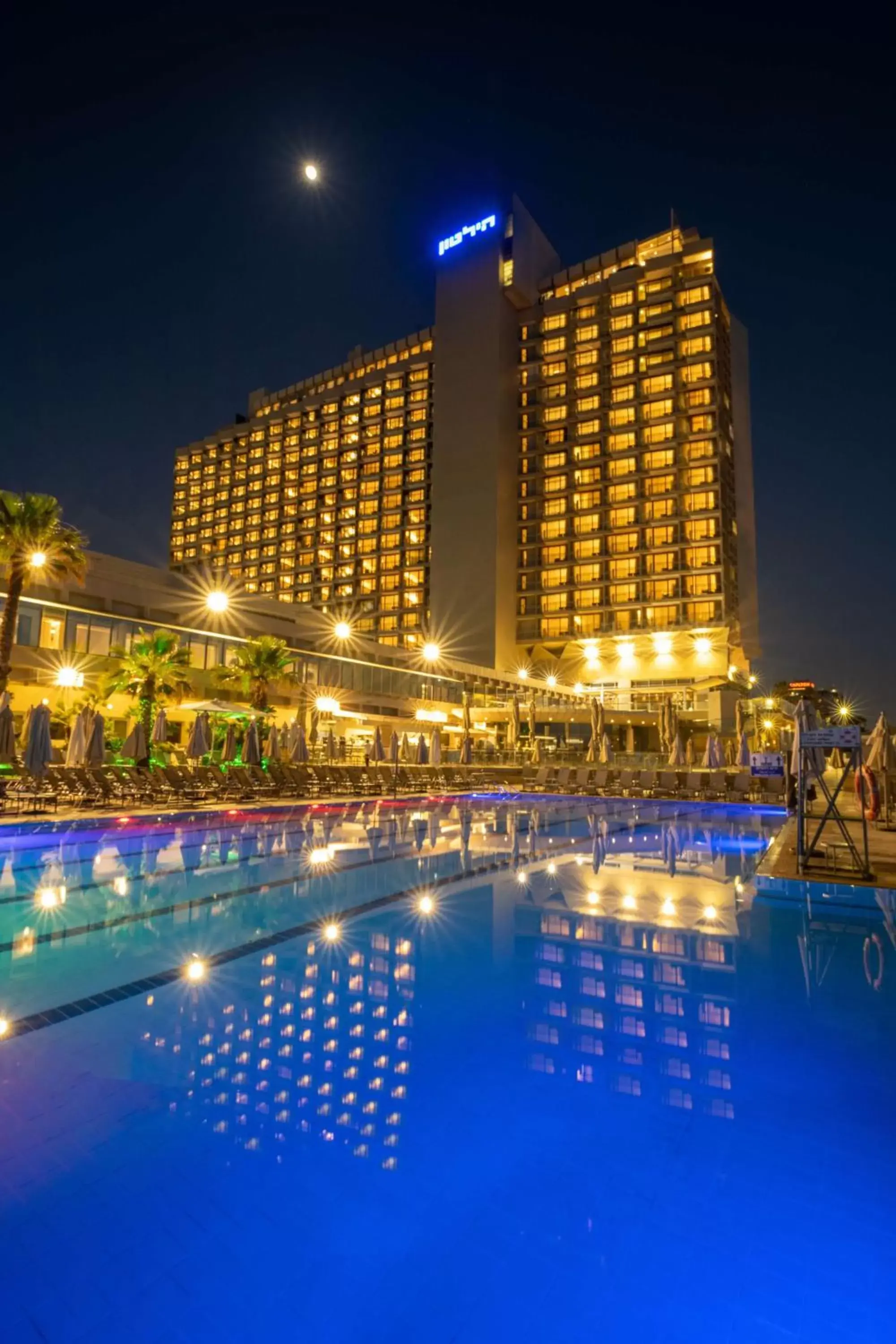 Pool view, Property Building in Hilton Tel Aviv Hotel