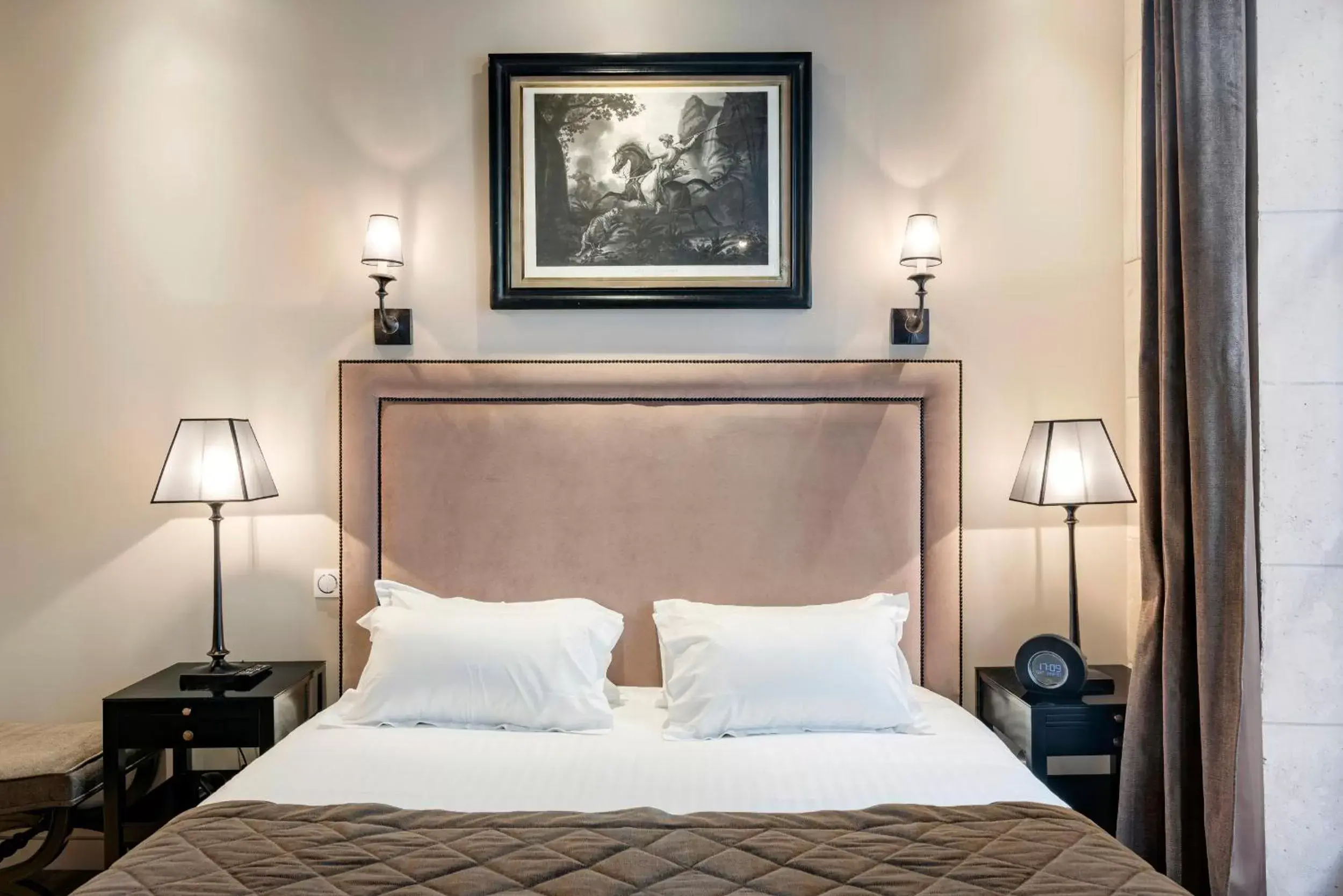 Deluxe Double or Twin Room in Hôtel Le Presbytère