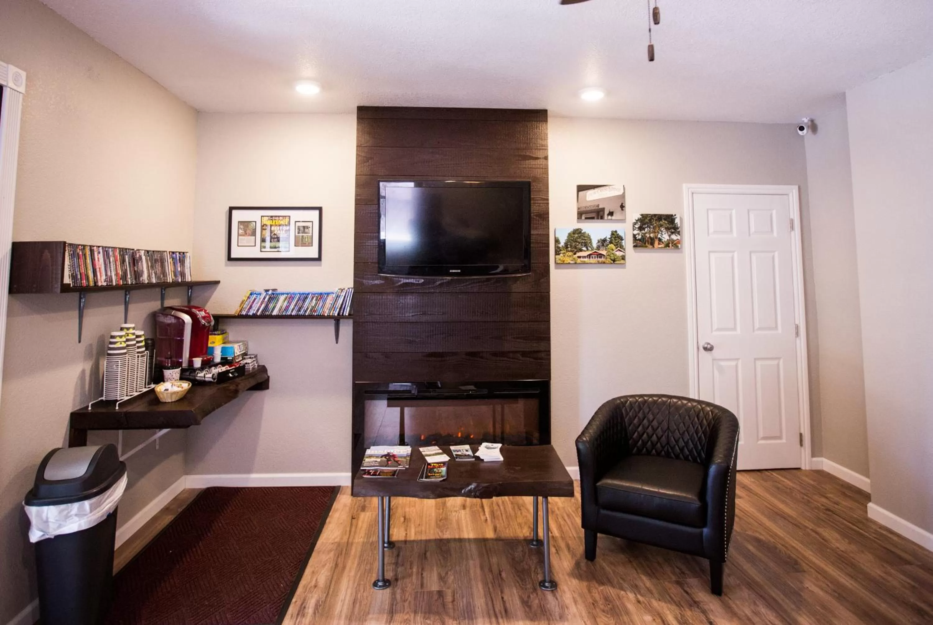 Lobby or reception in View Crest Lodge