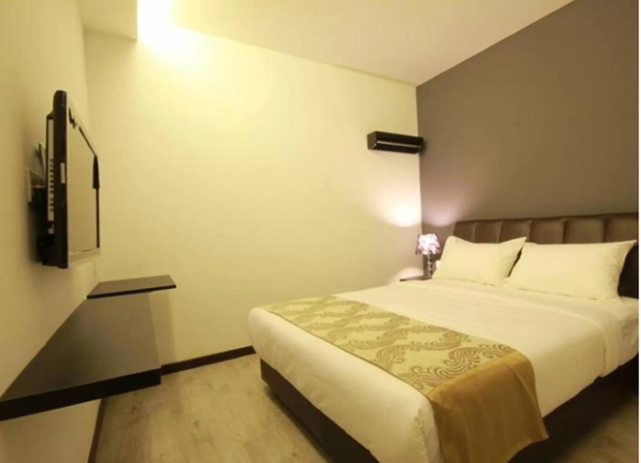 Bed in Sandy Hotel Malacca