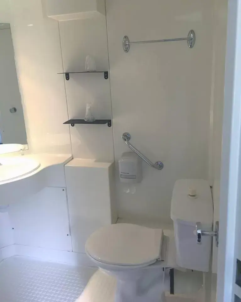 Bathroom in my HOTEL Bordeaux