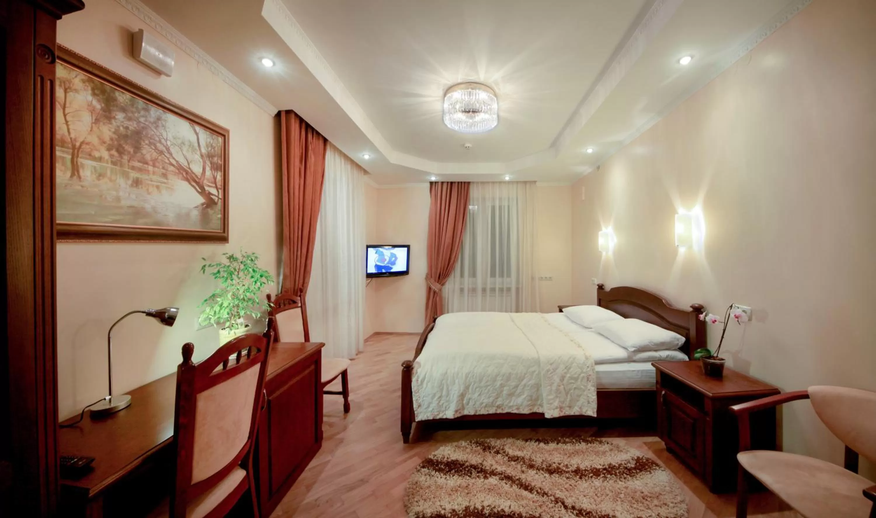 Photo of the whole room, Bed in Red Stone