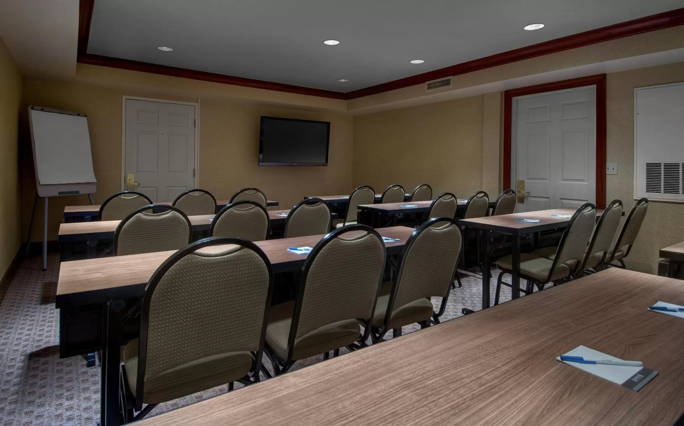 Meeting/conference room in Staybridge Suites Denver - Cherry Creek, an IHG Hotel
