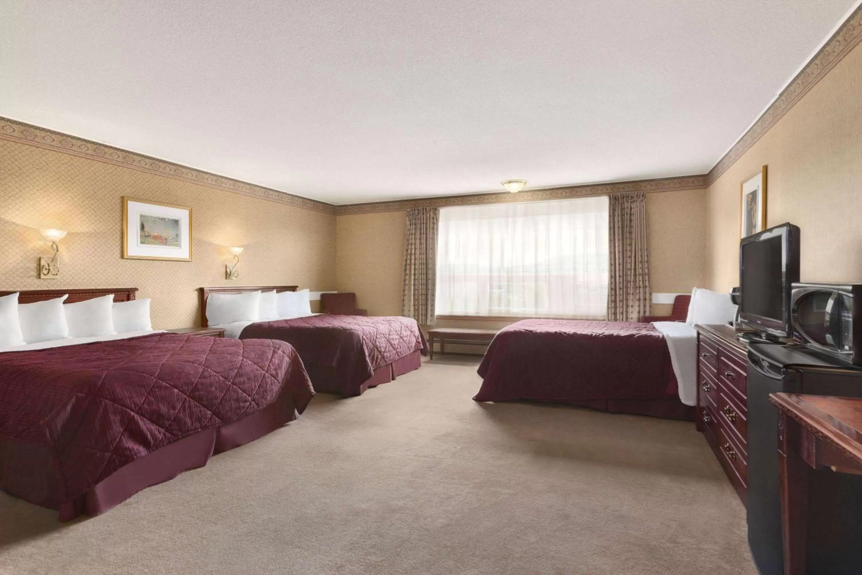 Photo of the whole room in Travelodge by Wyndham Edmundston