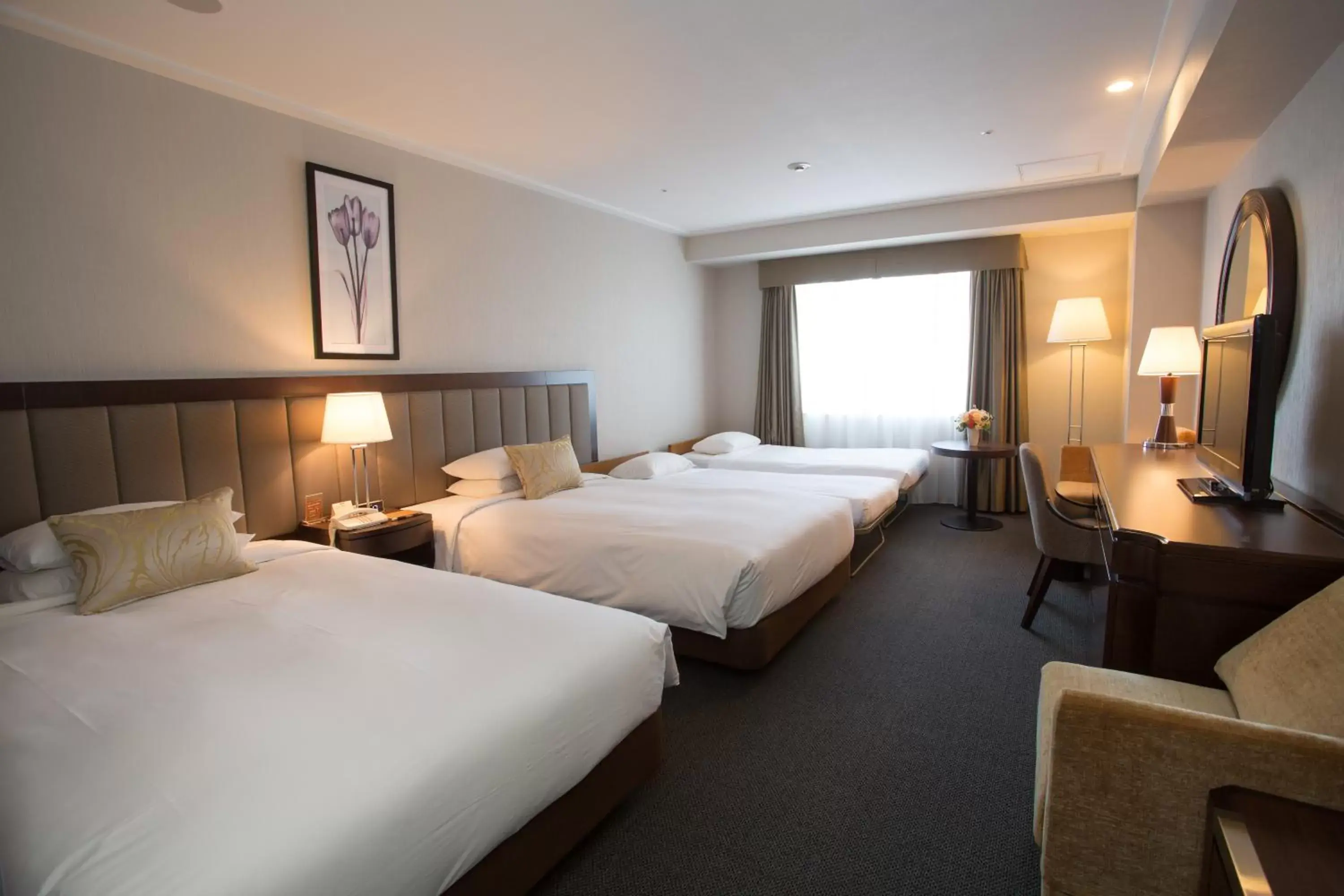 Photo of the whole room, Bed in Nagoya Tokyu Hotel