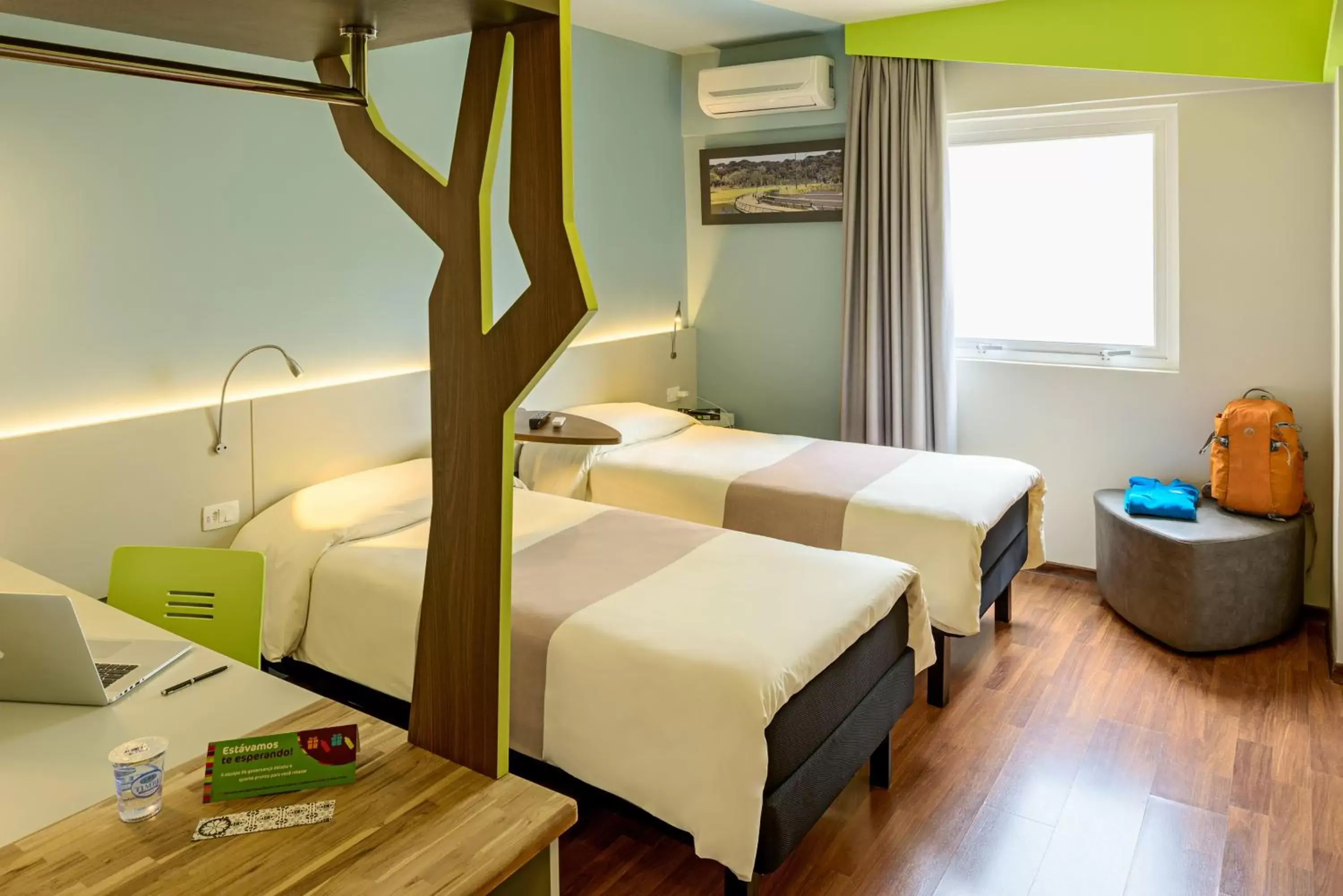 Photo of the whole room, Bed in ibis Styles Curitiba Centro Civico