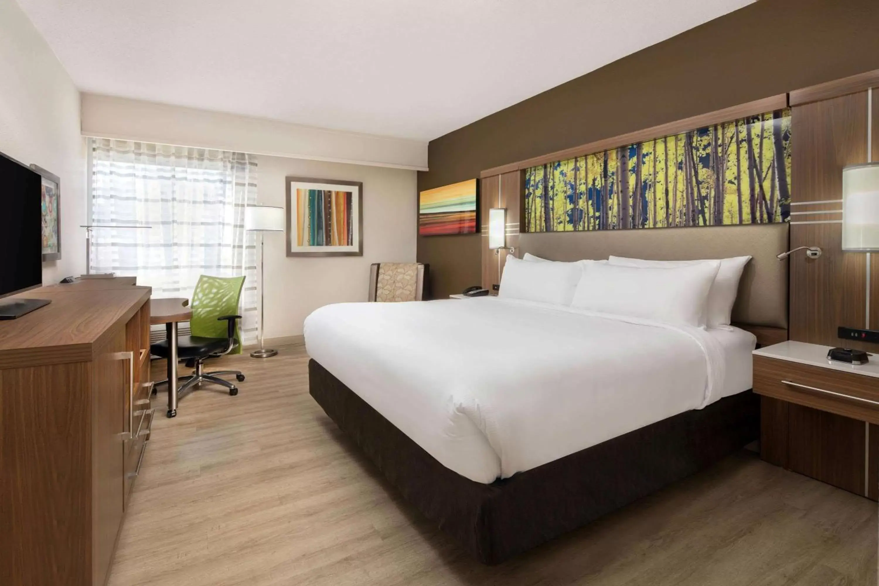 Photo of the whole room, Bed in Wyndham Garden Marietta Atlanta North