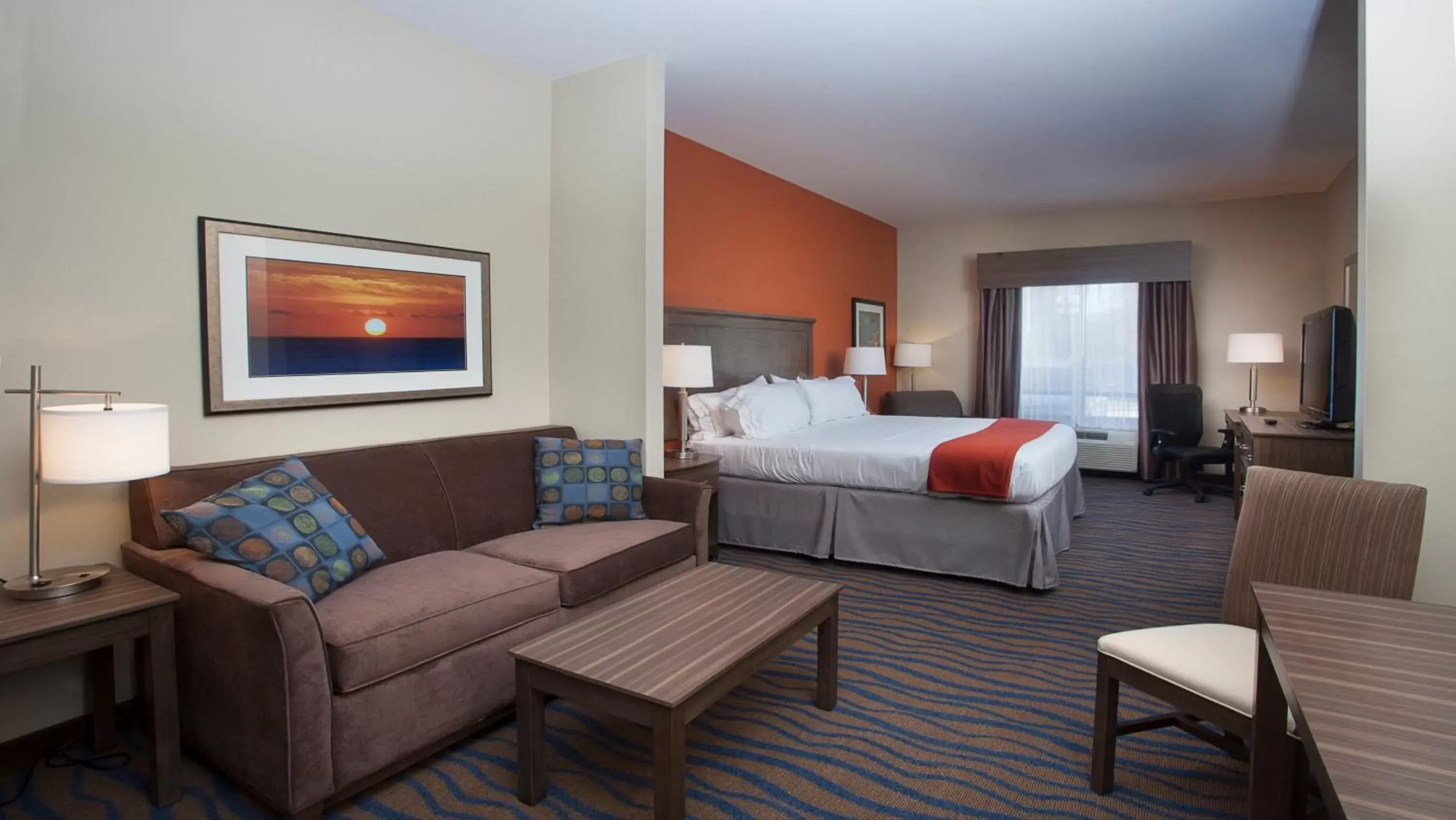 Bedroom in Holiday Inn Express Hotel & Suites Morgan City- Tiger Island, an IHG Hotel