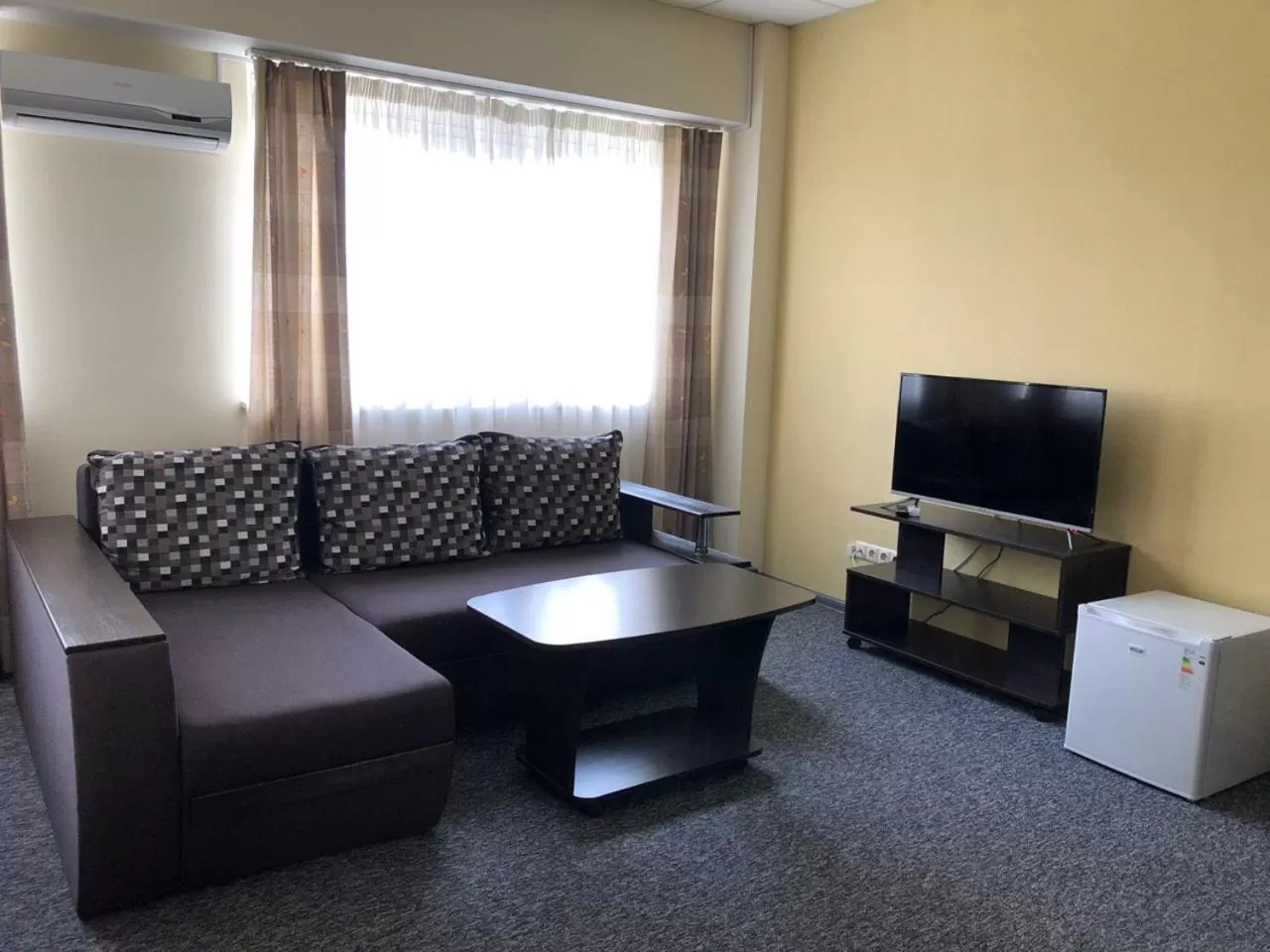 Seating Area in Mini Hotel on Brovarskaya