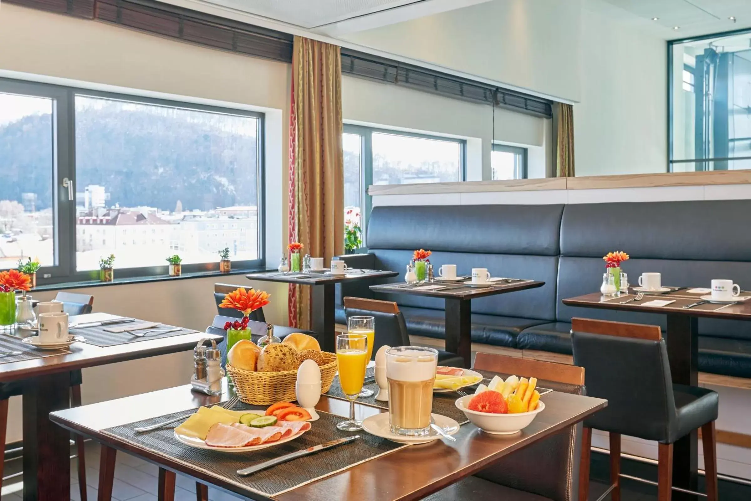 Buffet breakfast in H+ Hotel Salzburg