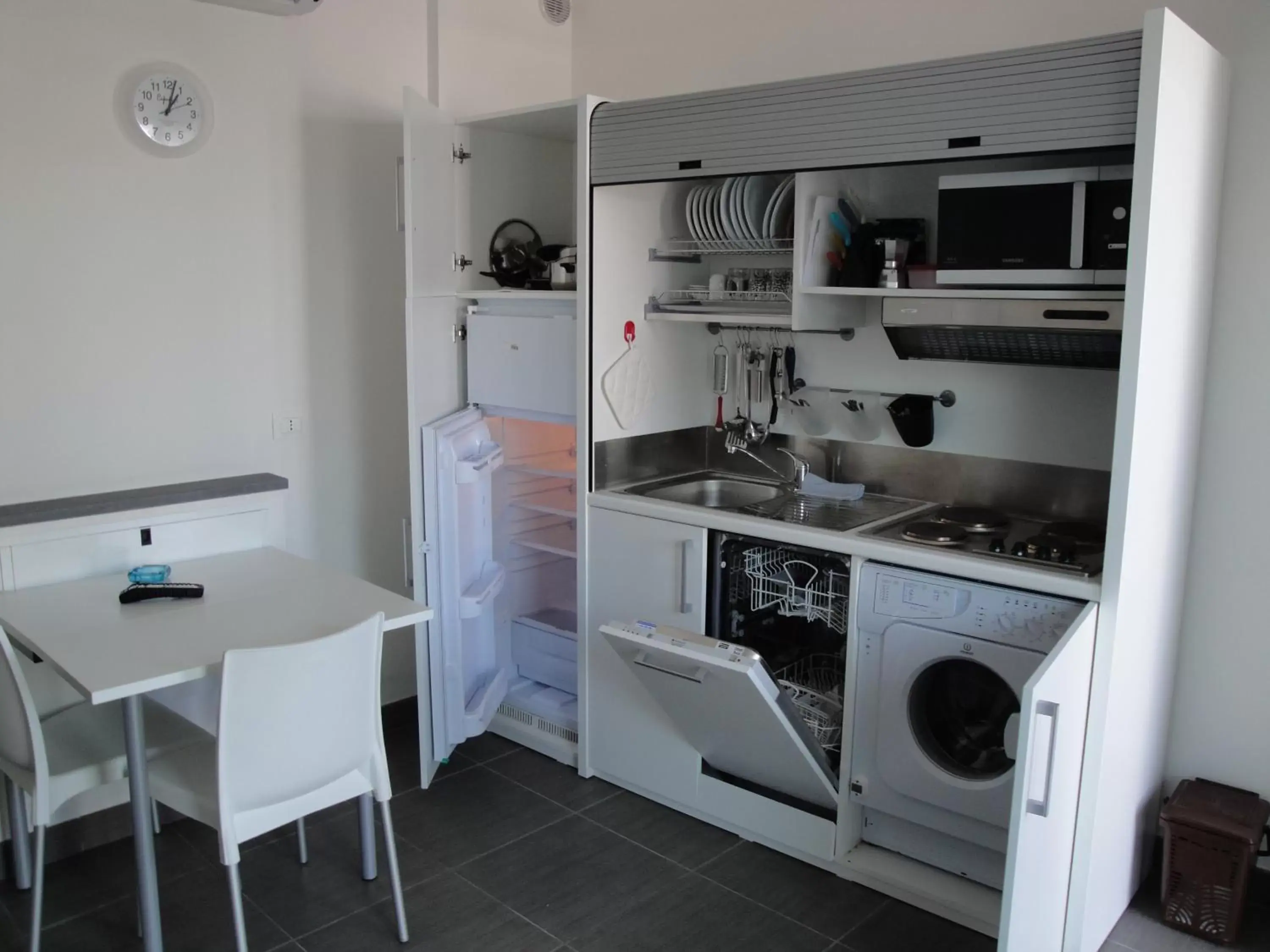 Kitchen or kitchenette, Kitchen/Kitchenette in Residence La Nave