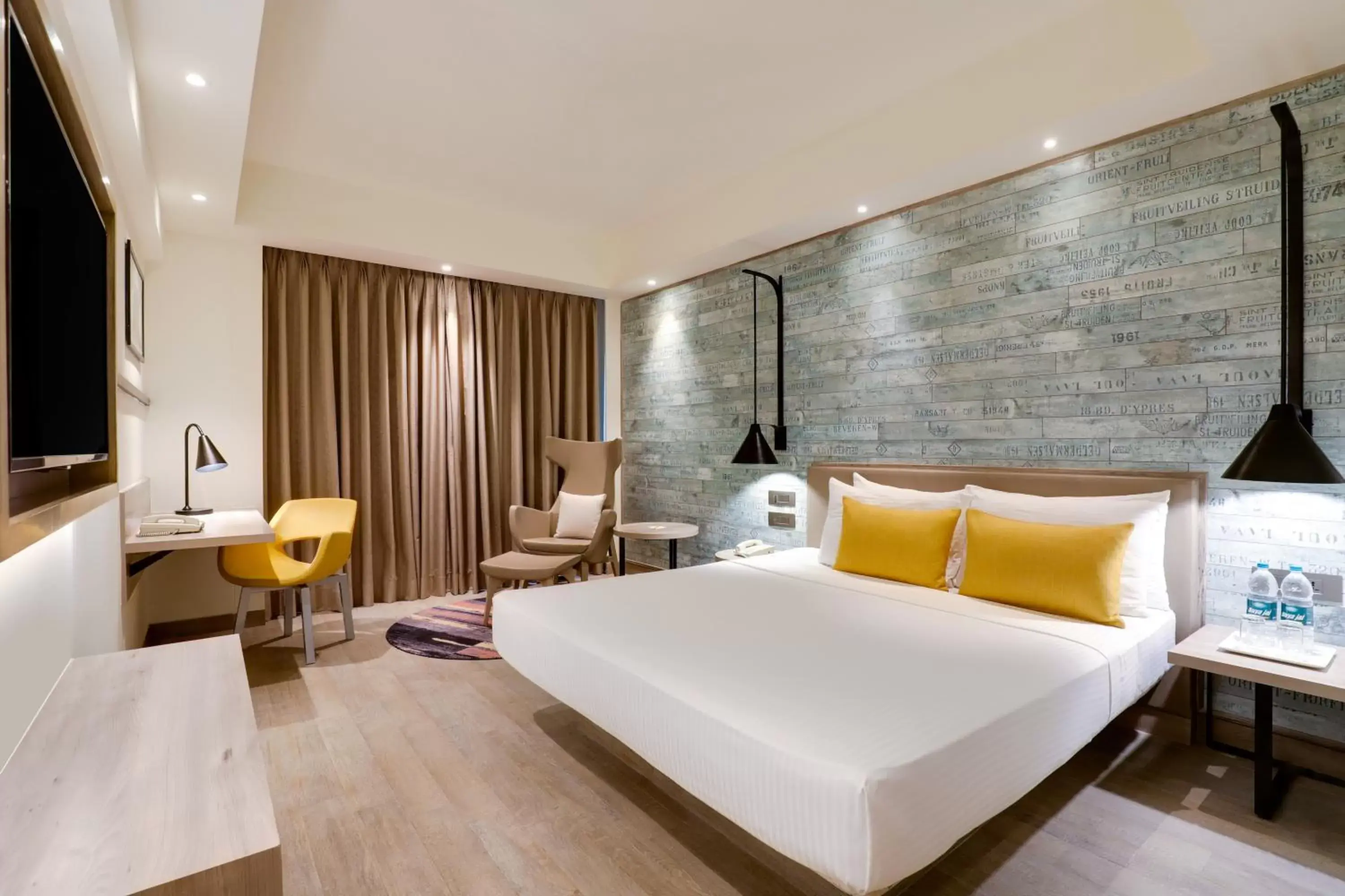 Bedroom, Bed in Lemon Tree Premier, Mumbai International Airport Bedroom, Bed in Lemon Tree Premier, Mumbai International Airport