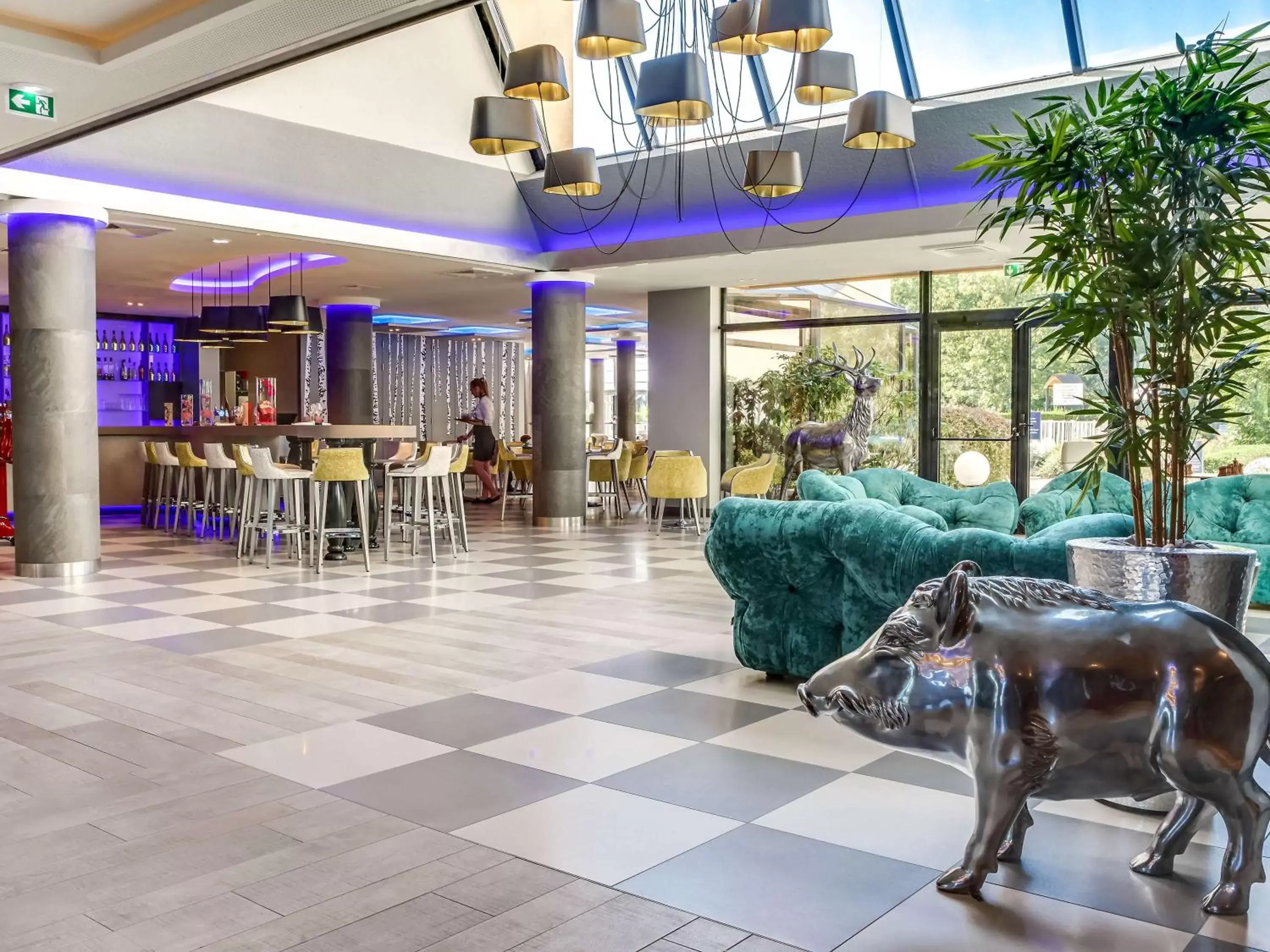 Property building, Restaurant/Places to Eat in Novotel Orléans Saint Jean de Braye