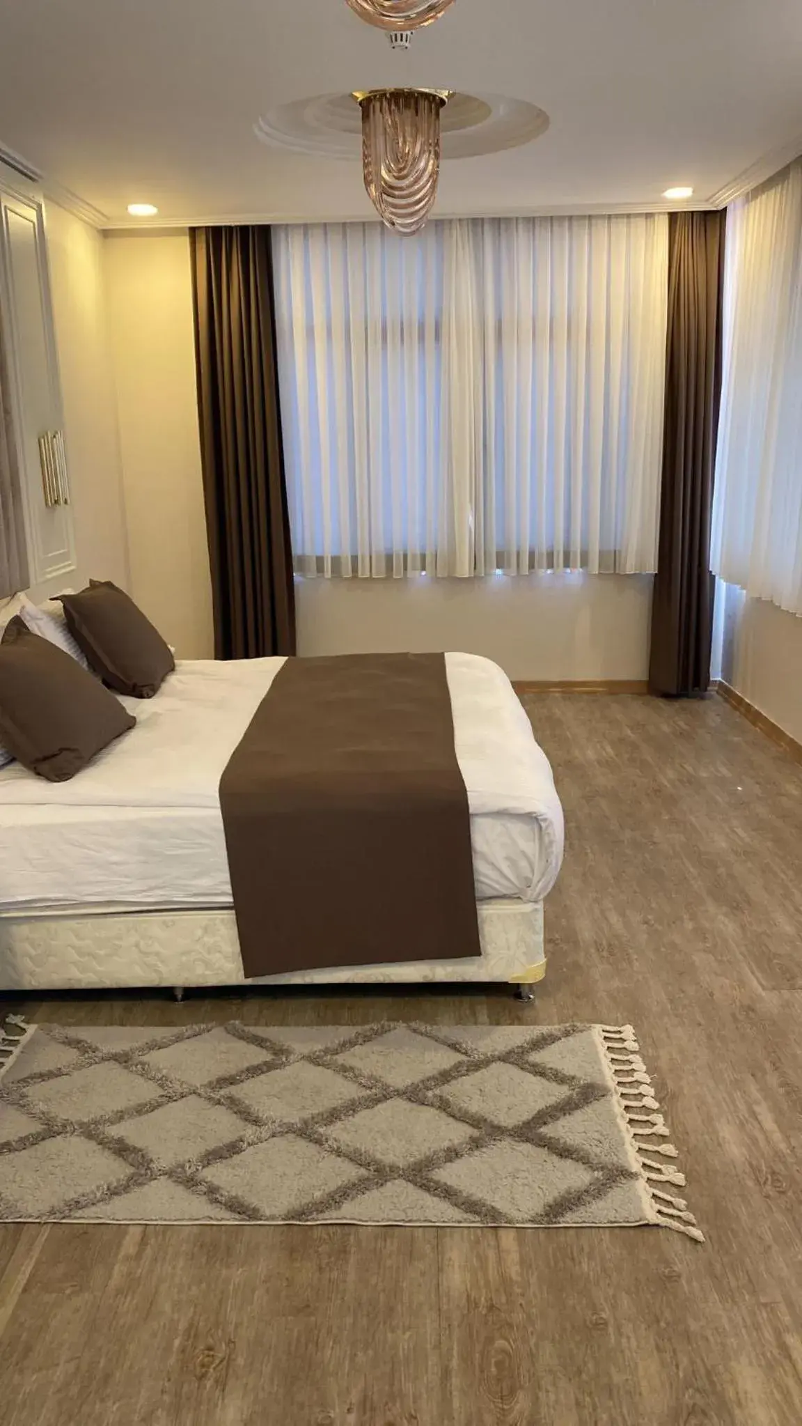 Bedroom, Bed in Grand Anka Hotel