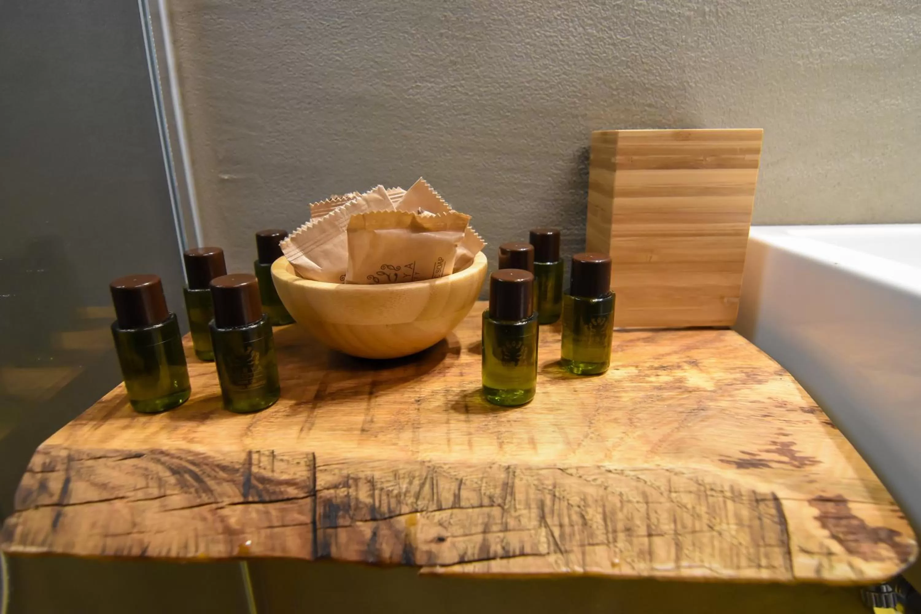 Bathroom, Drinks in La Dimora di Artemide B&B