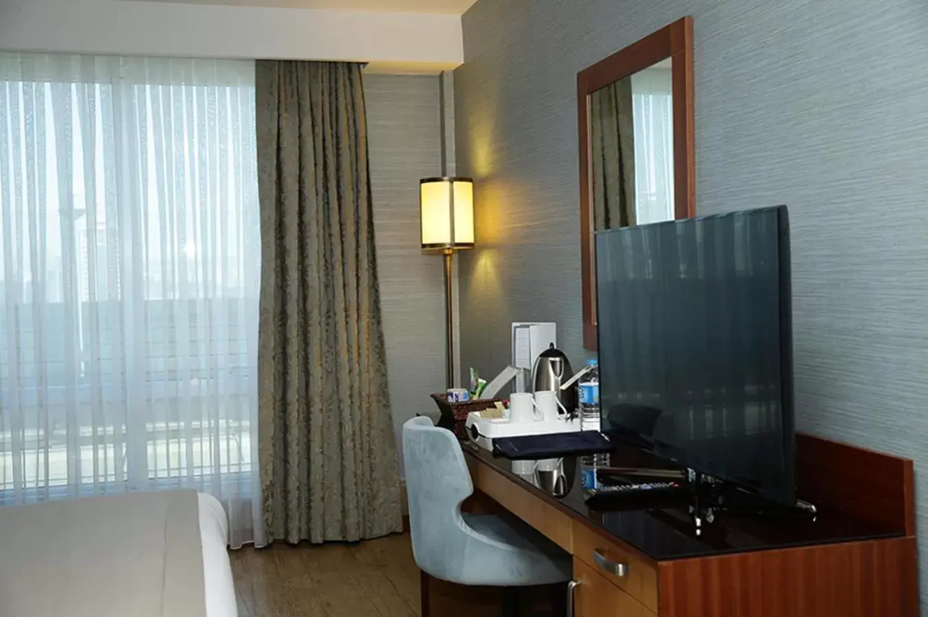Photo of the whole room, TV/Entertainment Center in Byotell Hotel Istanbul