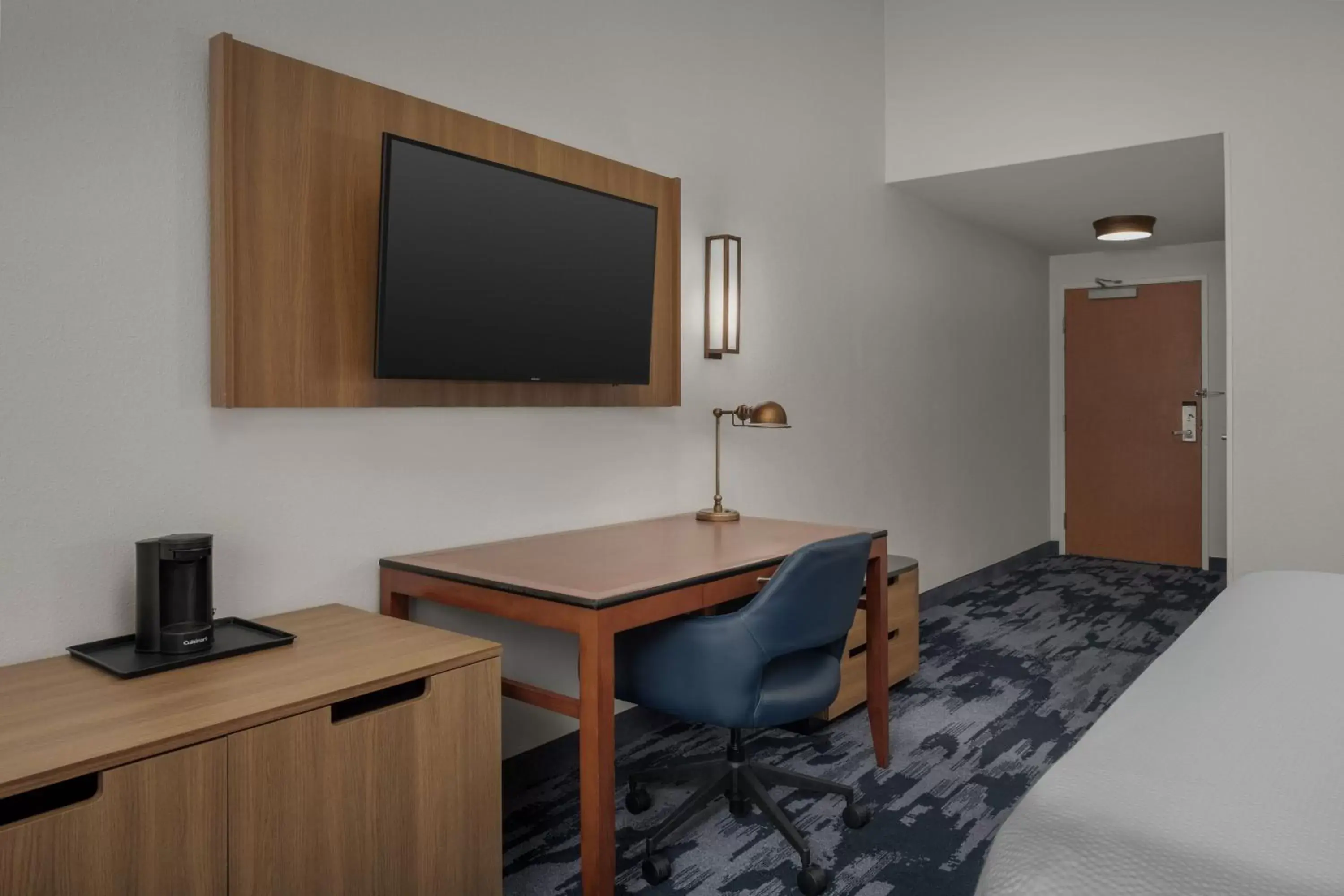 Photo of the whole room, TV/Entertainment Center in Fairfield Inn & Suites Roanoke Hollins/I-81