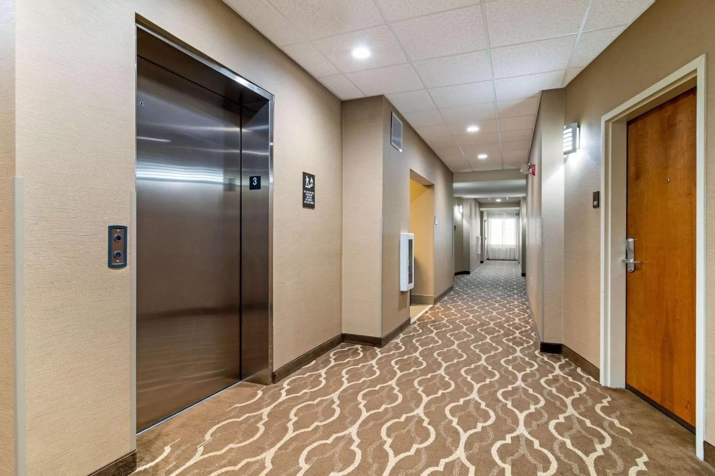 Lobby or reception in Comfort Suites Byron Warner Robins