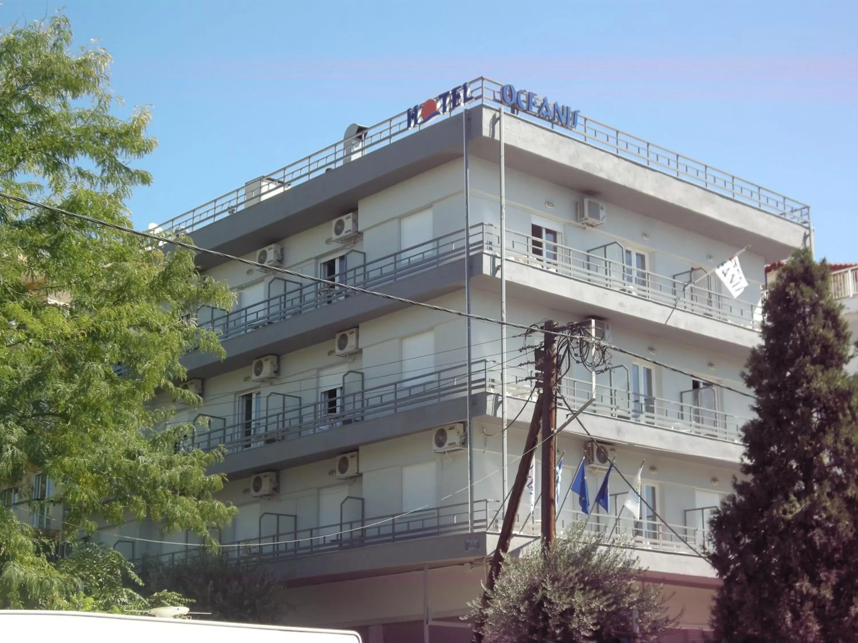 Facade/entrance, Property Building in Oceanis