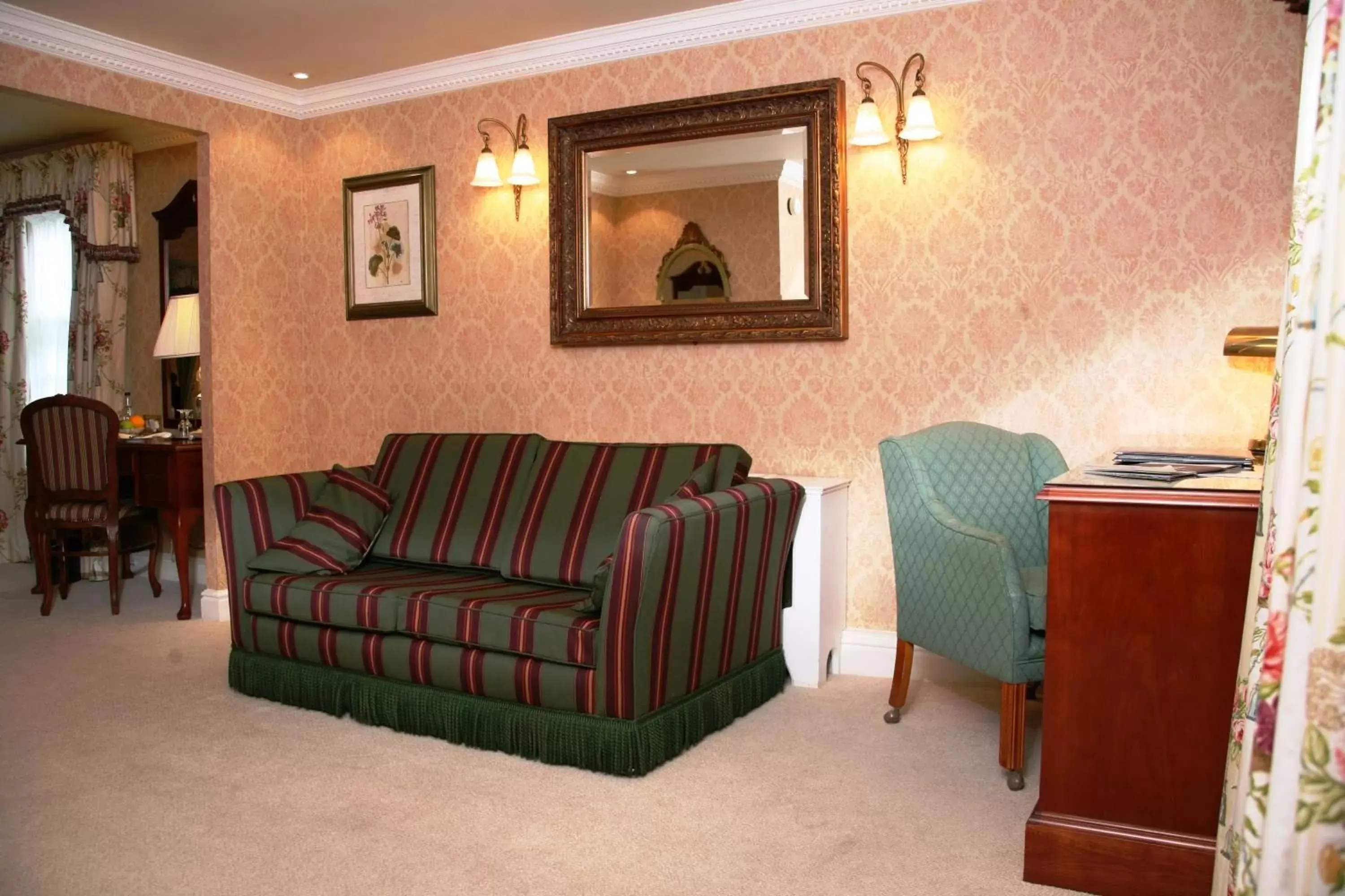 Bedroom, Seating Area in Marygreen Manor