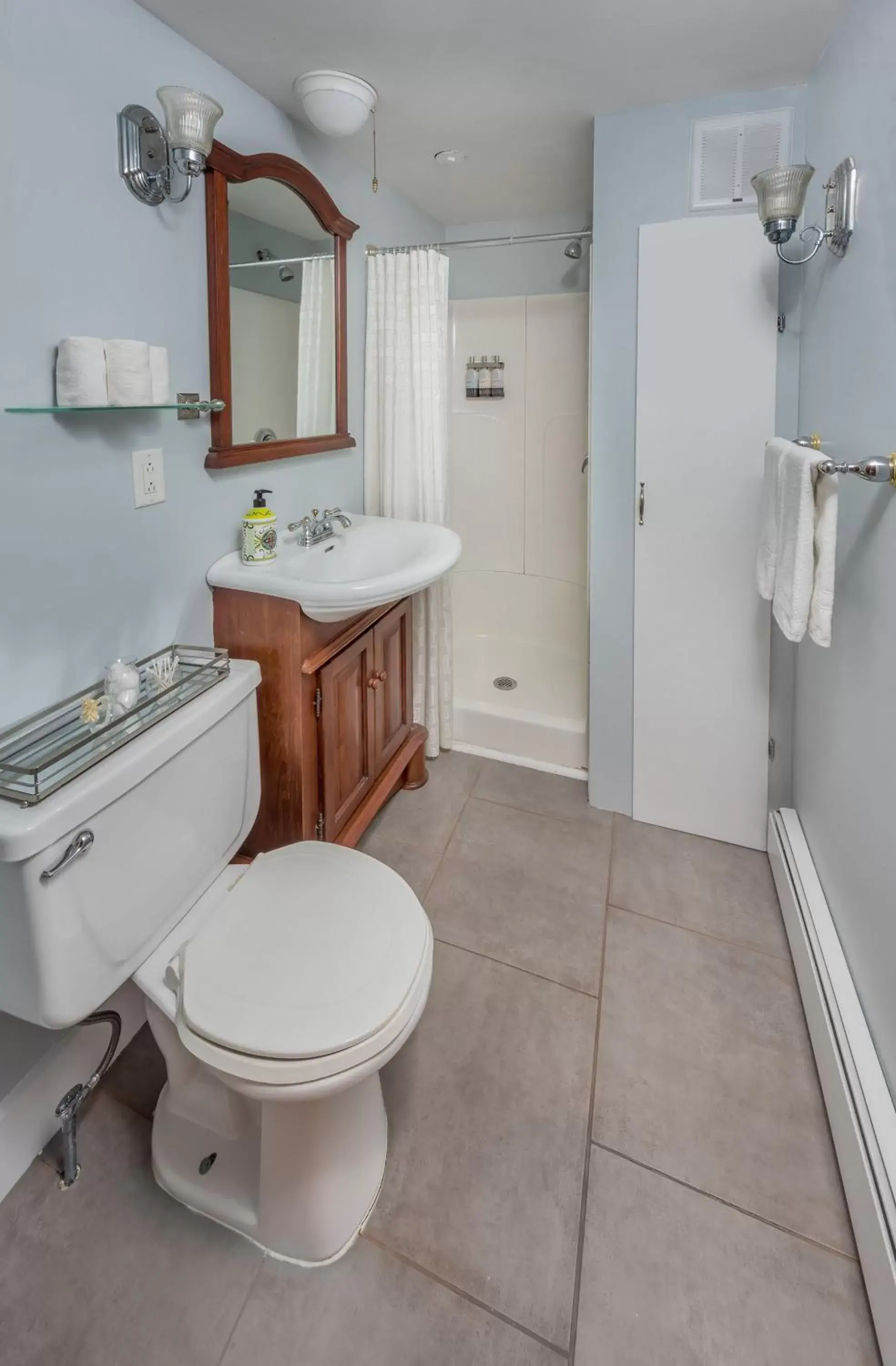 Bathroom in The Craignair Inn & Causeway Restaurant