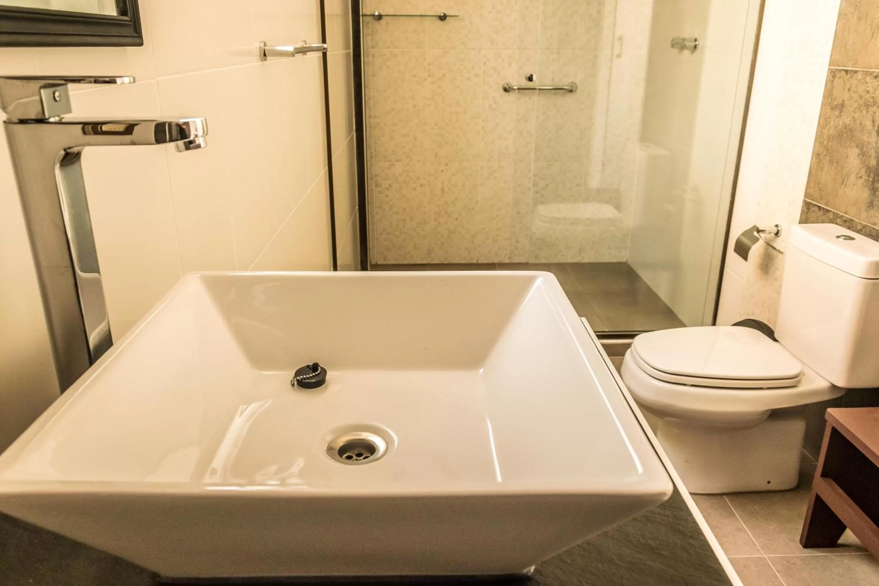 Bathroom in El Jardin De Su Merced B&B