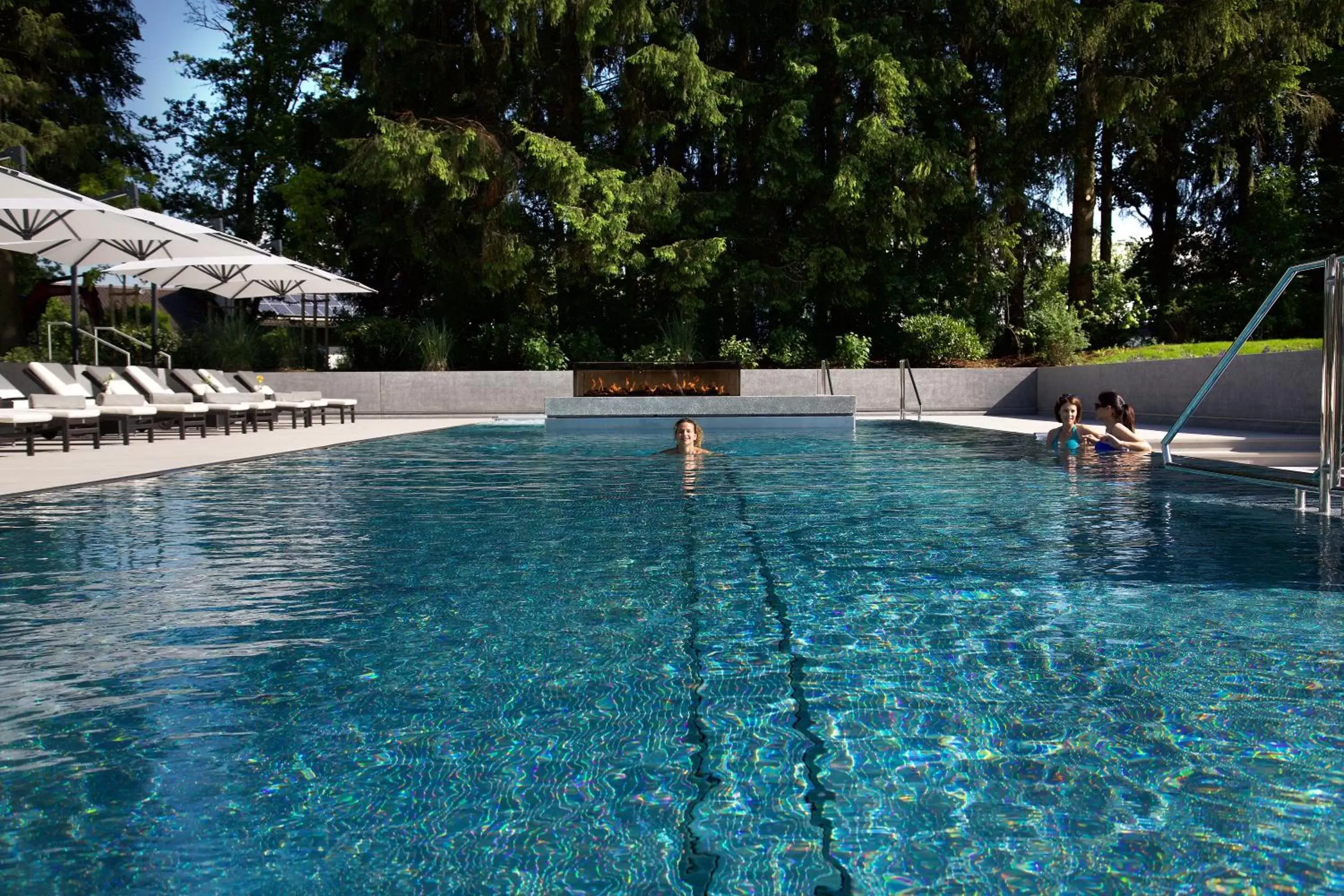 Swimming Pool in Steigenberger Hotel Der Sonnenhof