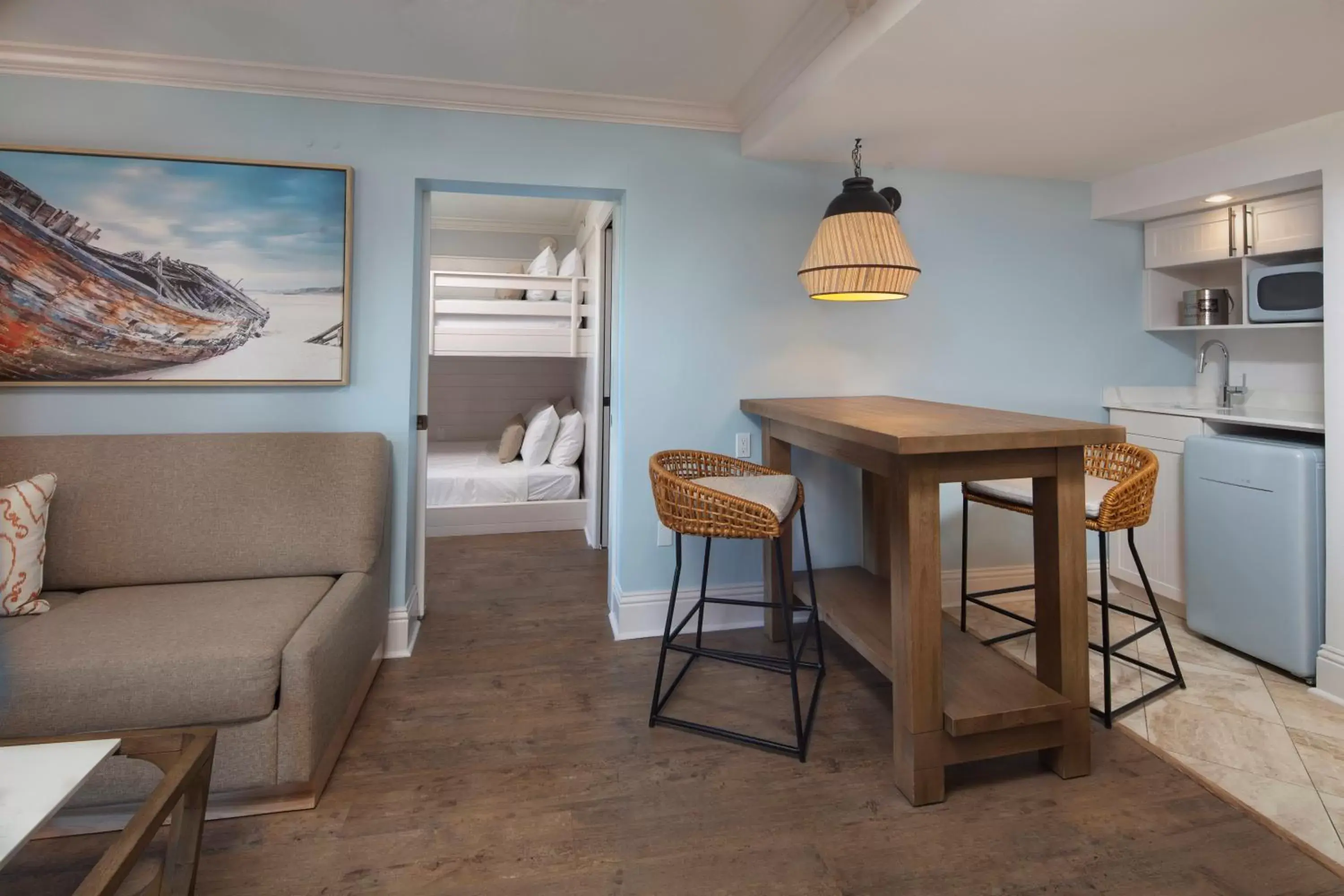 Kitchen or kitchenette, Seating Area in Margaritaville Beach House Key West