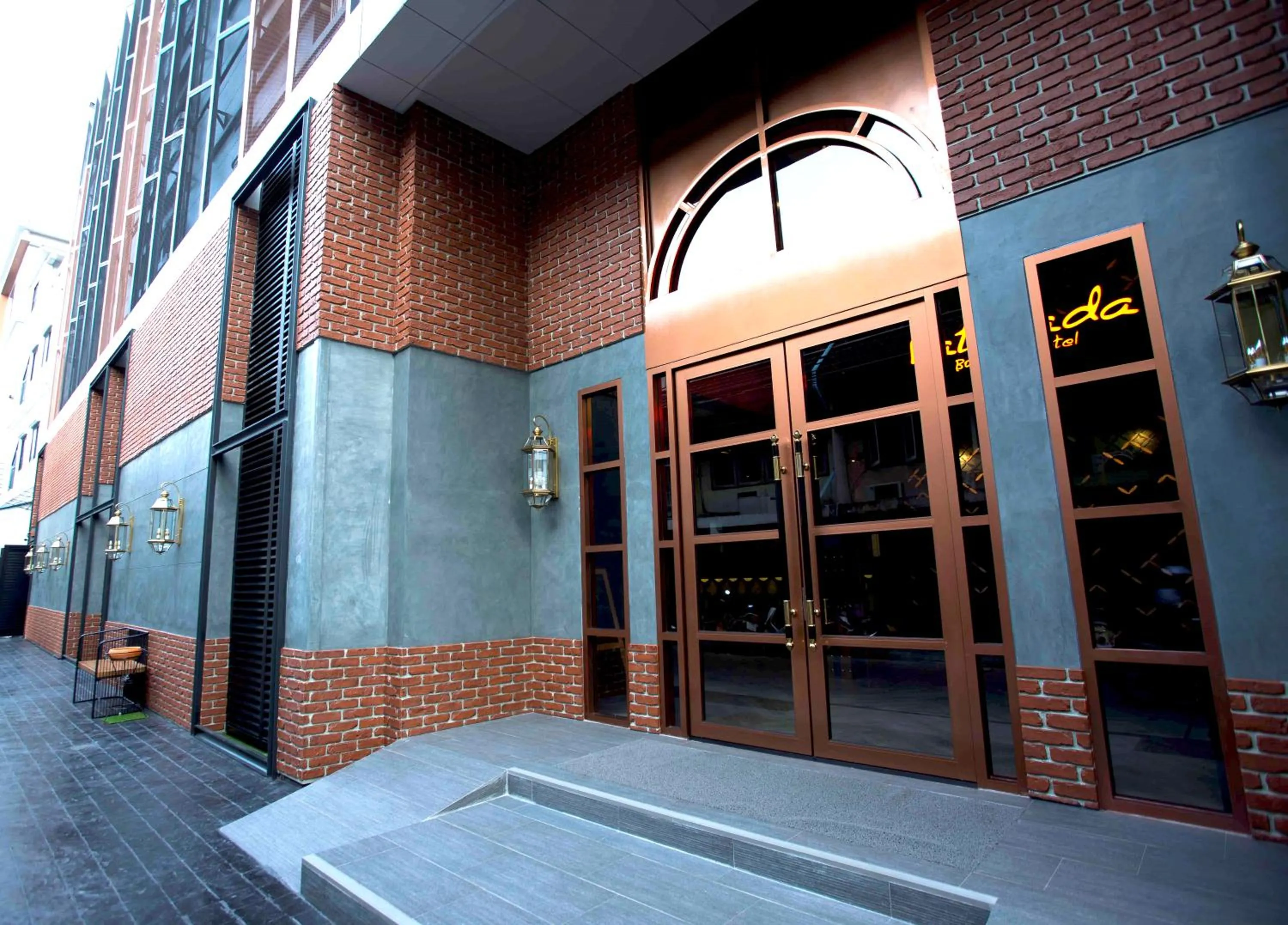 Facade/entrance in Ratchada Boutique Hotel