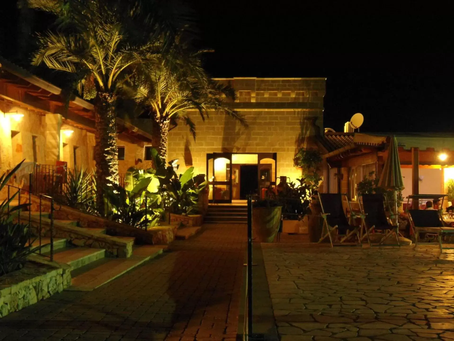 Facade/entrance, Patio/Outdoor Area in Hotel Masseria Le Pajare