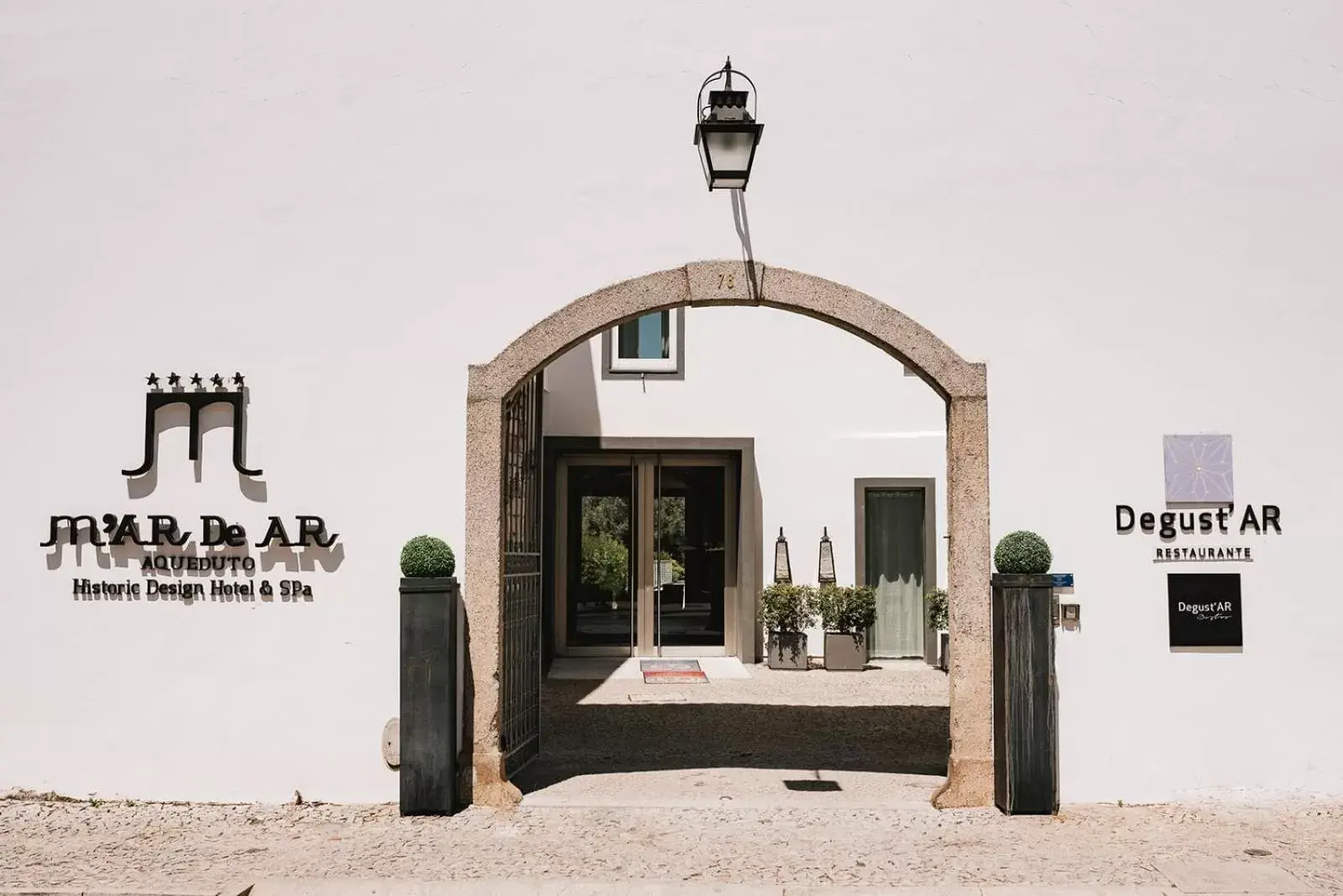 Property building, Property Logo/Sign in M'Ar De Ar Aqueduto