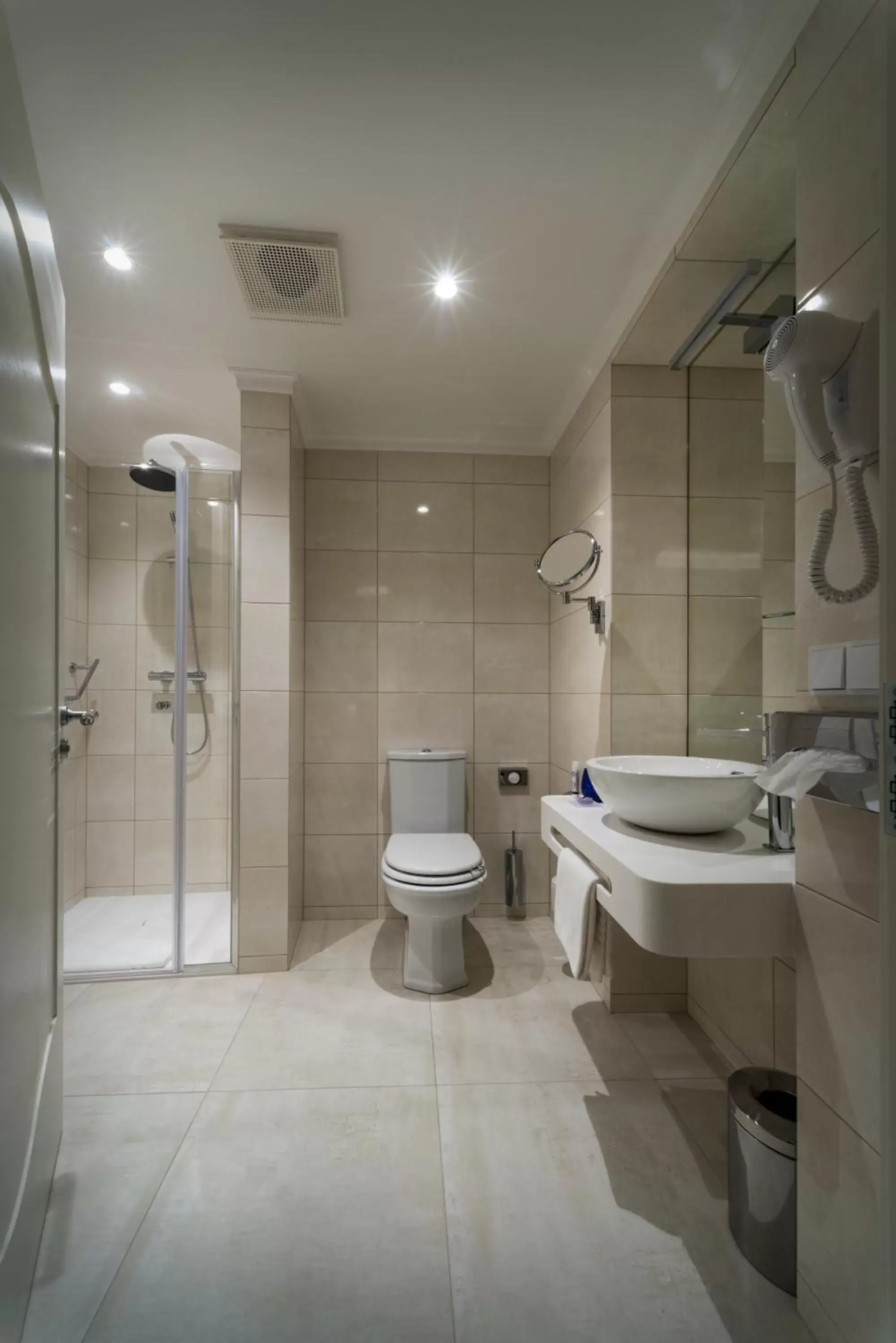 Shower, Bathroom in Relais Le Chevalier