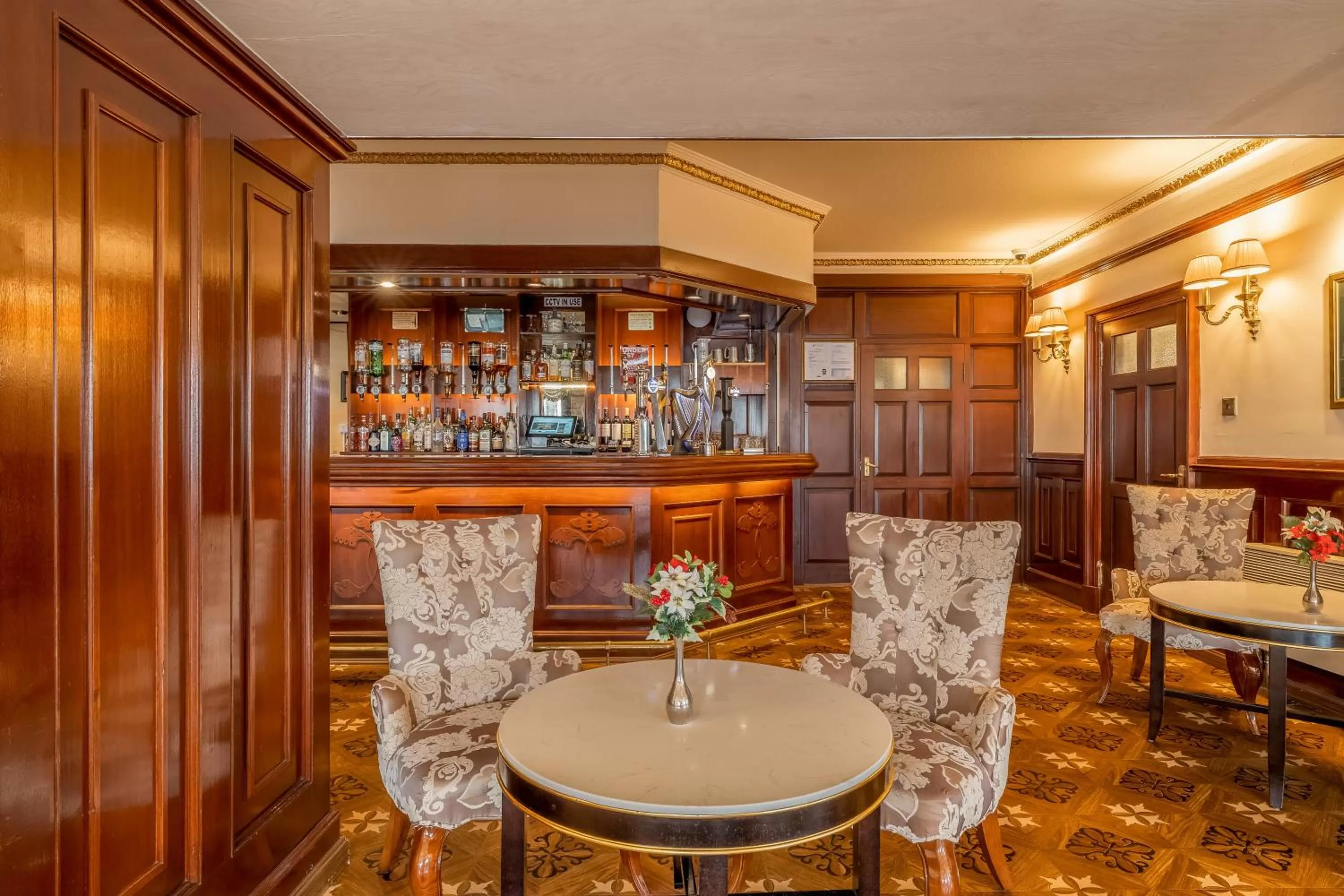 Lounge or bar in Muthu Fort William Hotel